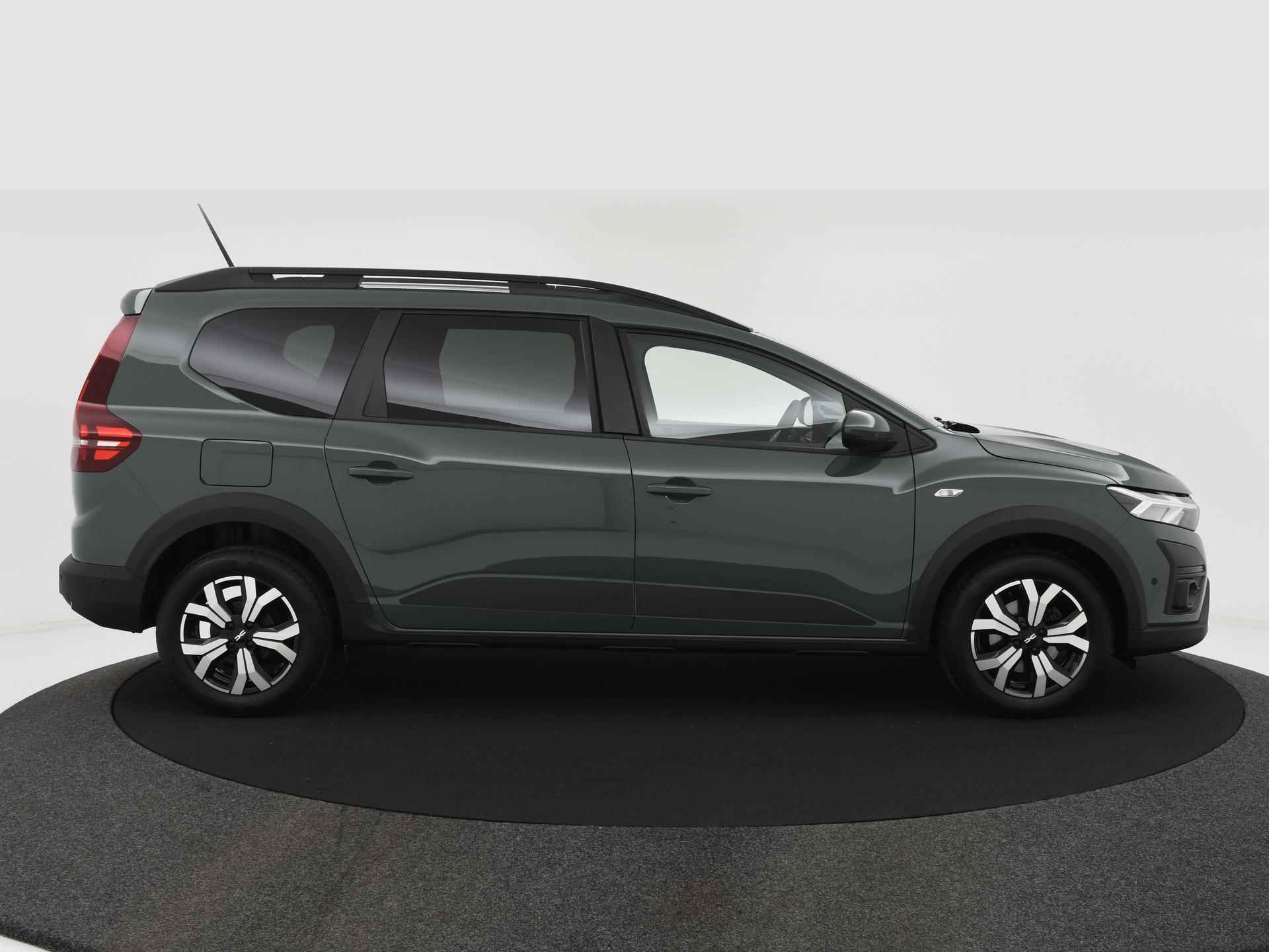 Dacia Jogger 1.0 TCe 110 Expression 7p. APPLECARPLAY|CAMERA|BLIS|LED|LMV|PDC|CRUISE - 12/37