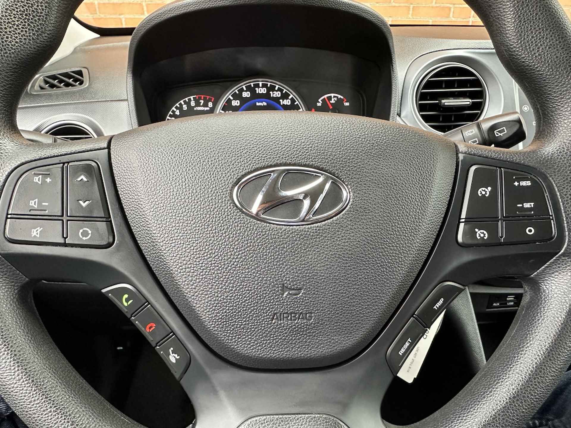 Hyundai i10 1.0i Comfort 1e Eigenaar Navigatie Airco 2 jaar Garantie - 12/40