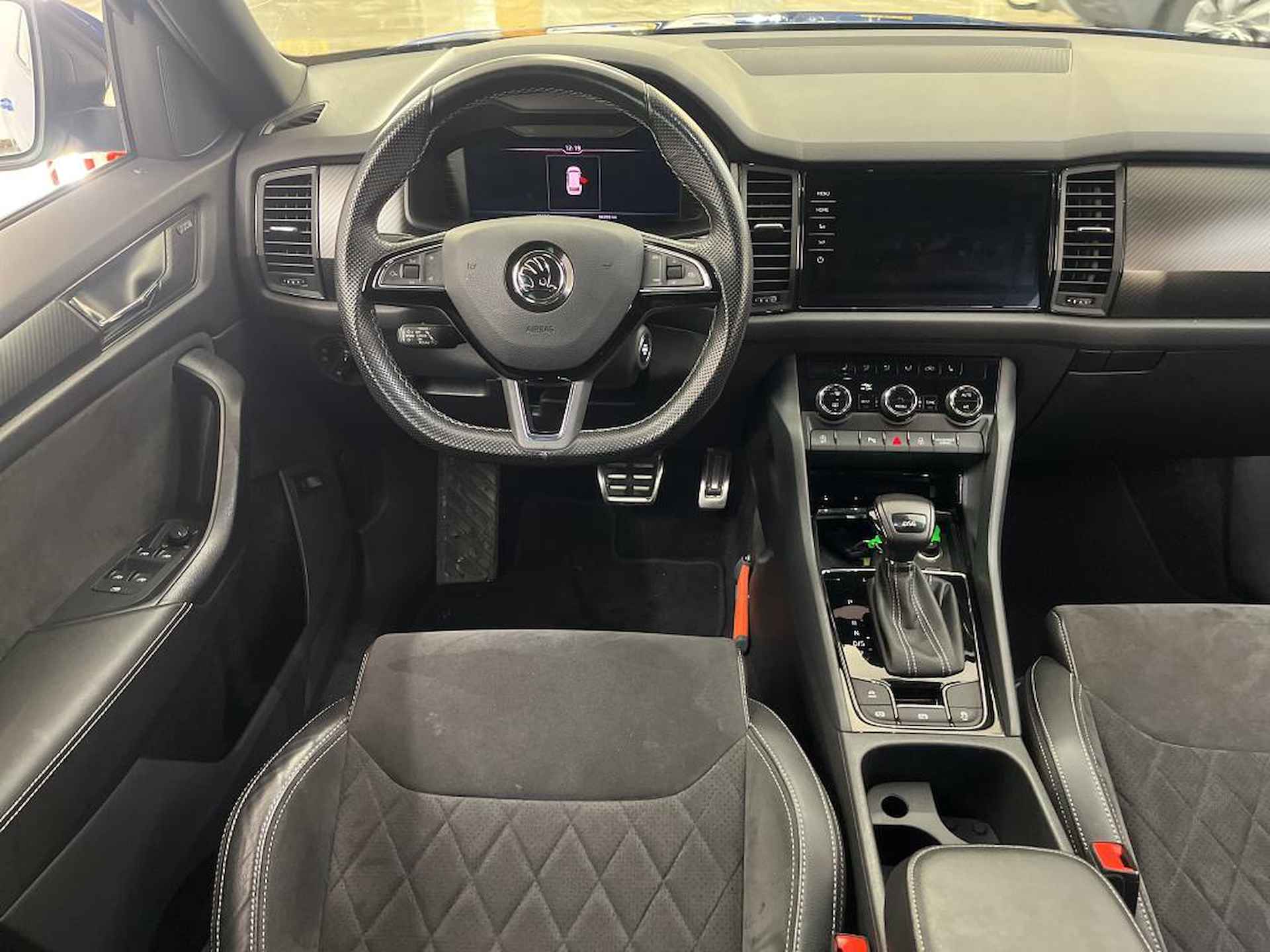 Škoda Kodiaq 1.5 TSI DSG Sportline Business Afn.trekhaak - 20Inch LMV - Canton Audio - Blindspot detectie - Adaptieve Cr.control - 8/17