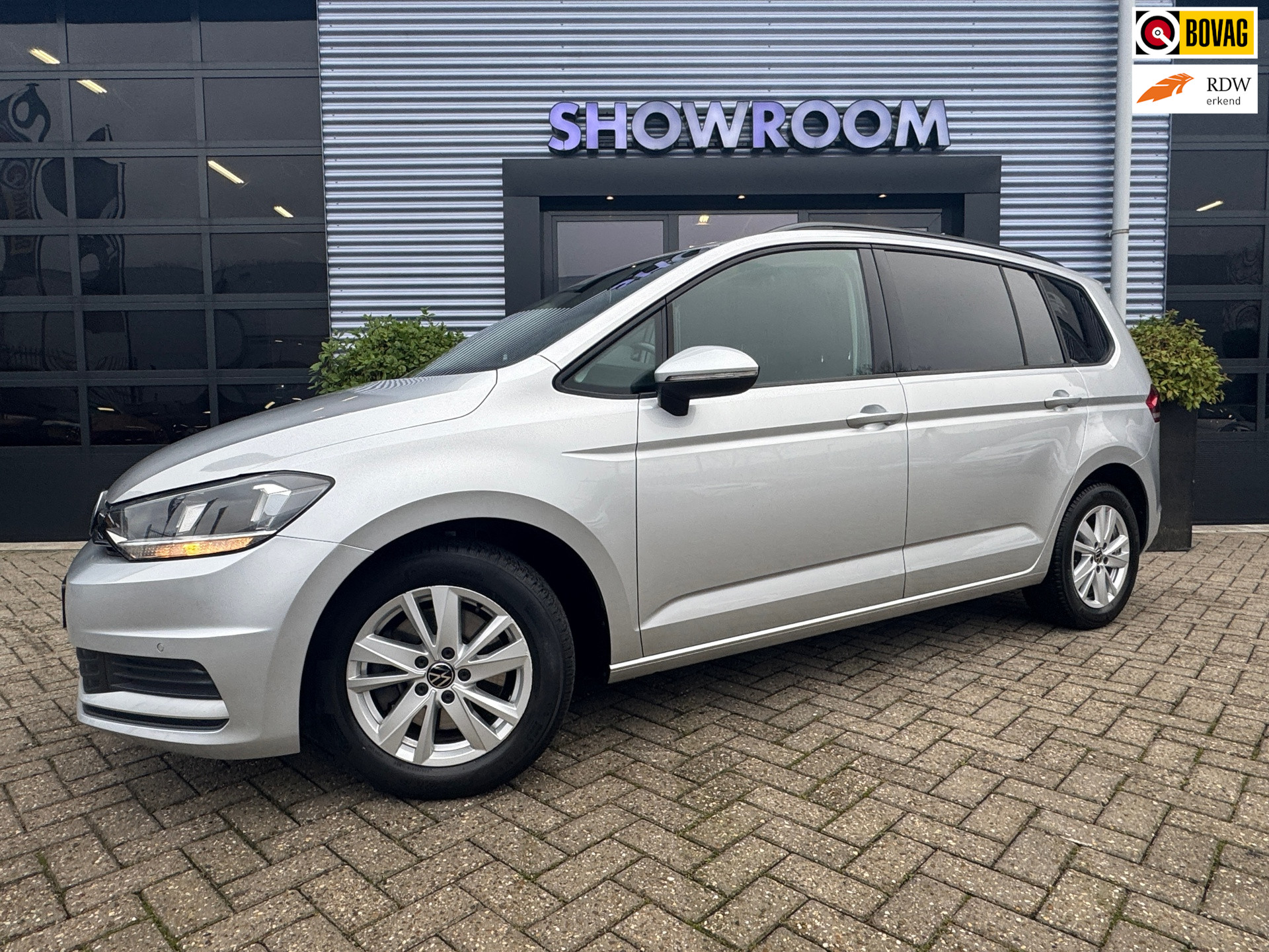 Volkswagen TOURAN 1.5 TSI Comfortline Business 7p 150PK| Elektrische Trekhaak|Apple carplay|Cruise