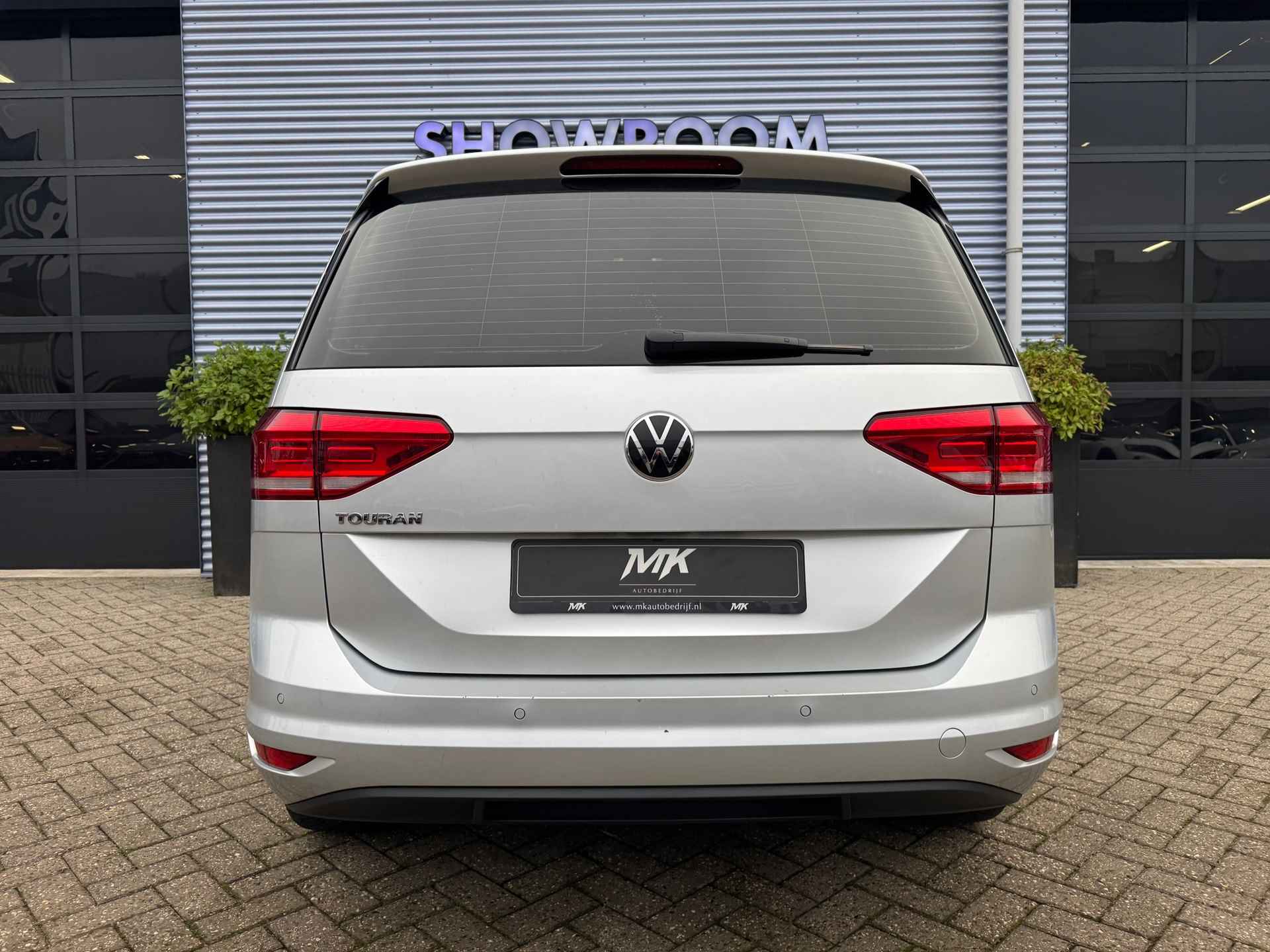 Volkswagen TOURAN 1.5 TSI Comfortline Business 7p 150PK| Elektrische Trekhaak|Apple carplay|Cruise - 28/33