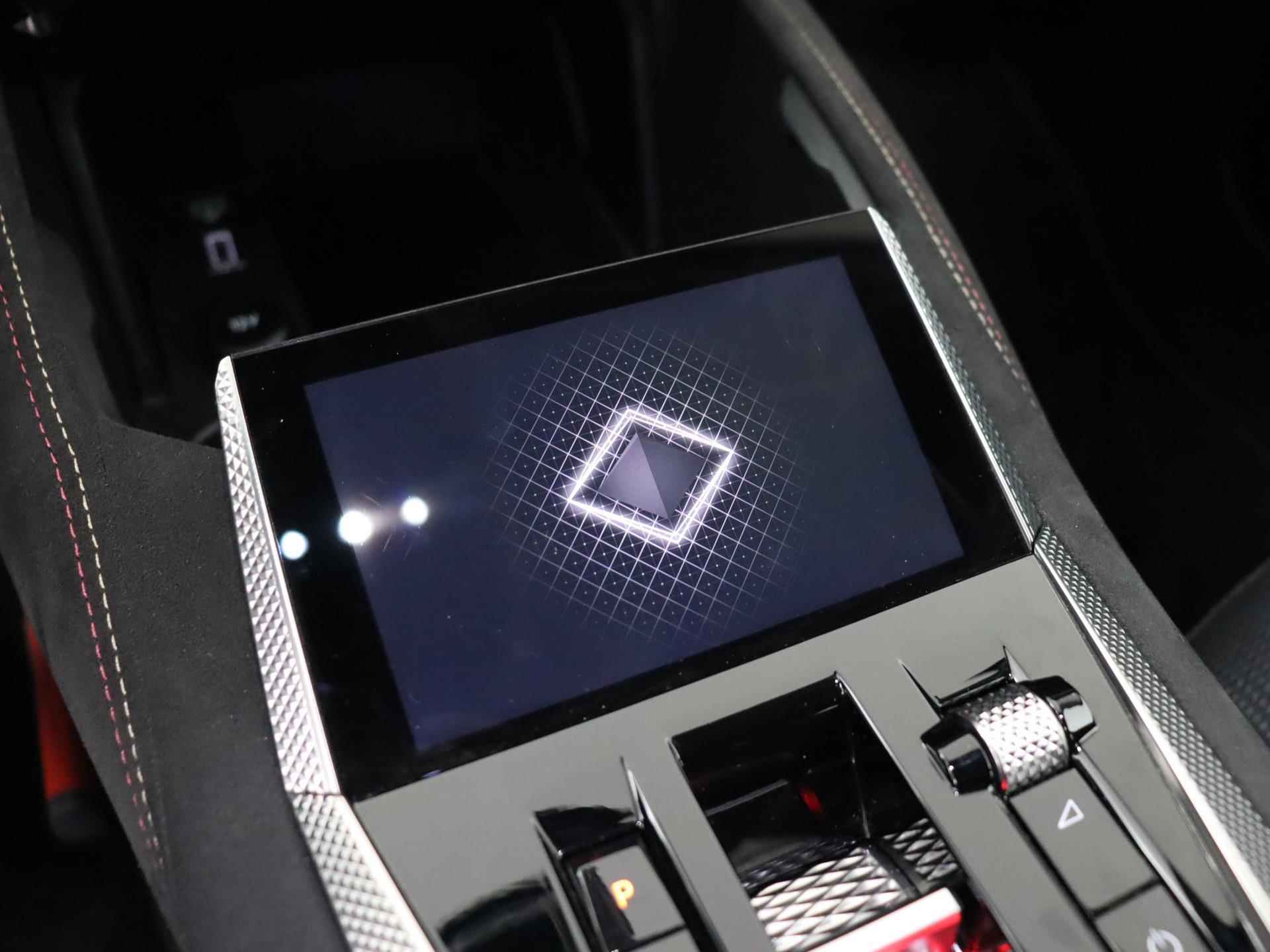 DS 4 1.2 130 pk Automaat Performance Line (1ste eig.|Camera|Alcantara|PDC|Virt. Cockpit|AppleCarplay|Alcantara|19"LMV) - 18/38