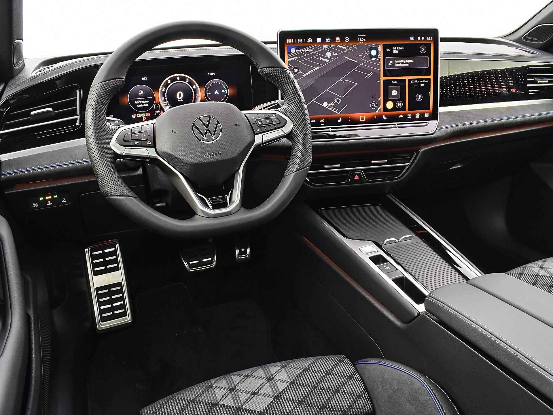 Volkswagen Passat Variant R-line Business 1.5 eTSI 110 kW 150 pk 7 versn. DSG · Assistance pakket · Black style pakket · Comfort pakket · Panoramisch dakraam · - 30/54