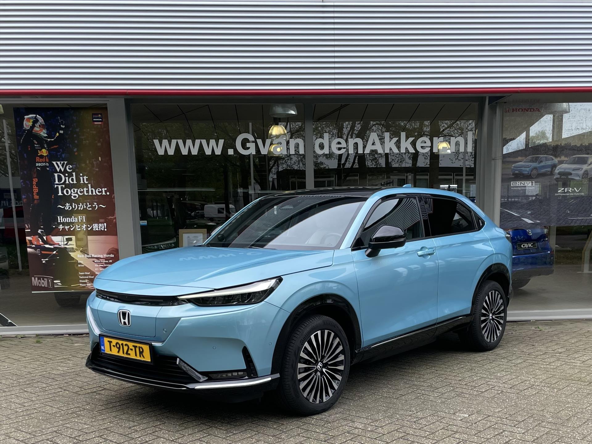 Honda E:ny1 Advance 69 kWh 204pk // Trekhaak // Rijklaarprijs incl fabrieksgarantie bij viaBOVAG.nl