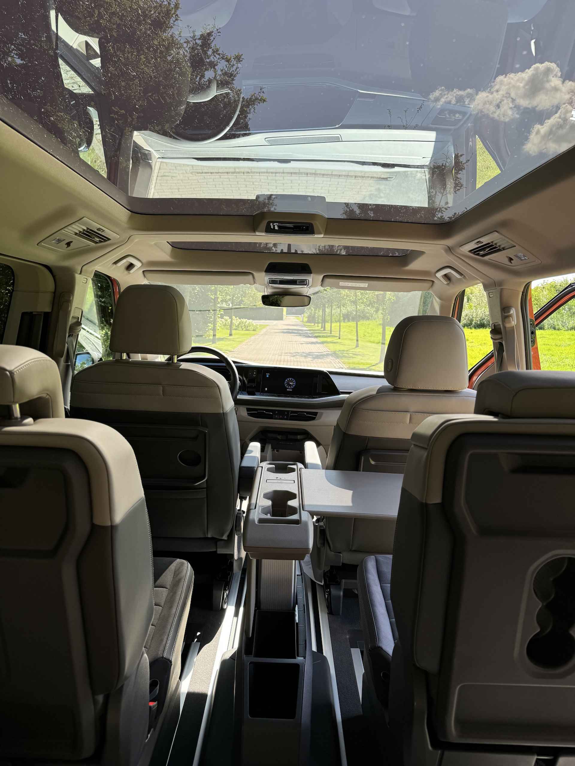 Volkswagen Multivan 1.4 eHybrid L2H1 Style Pano, Trekhaak, Top Pakket, Harman Kardon, Vol. leder/alcantara - 17/31