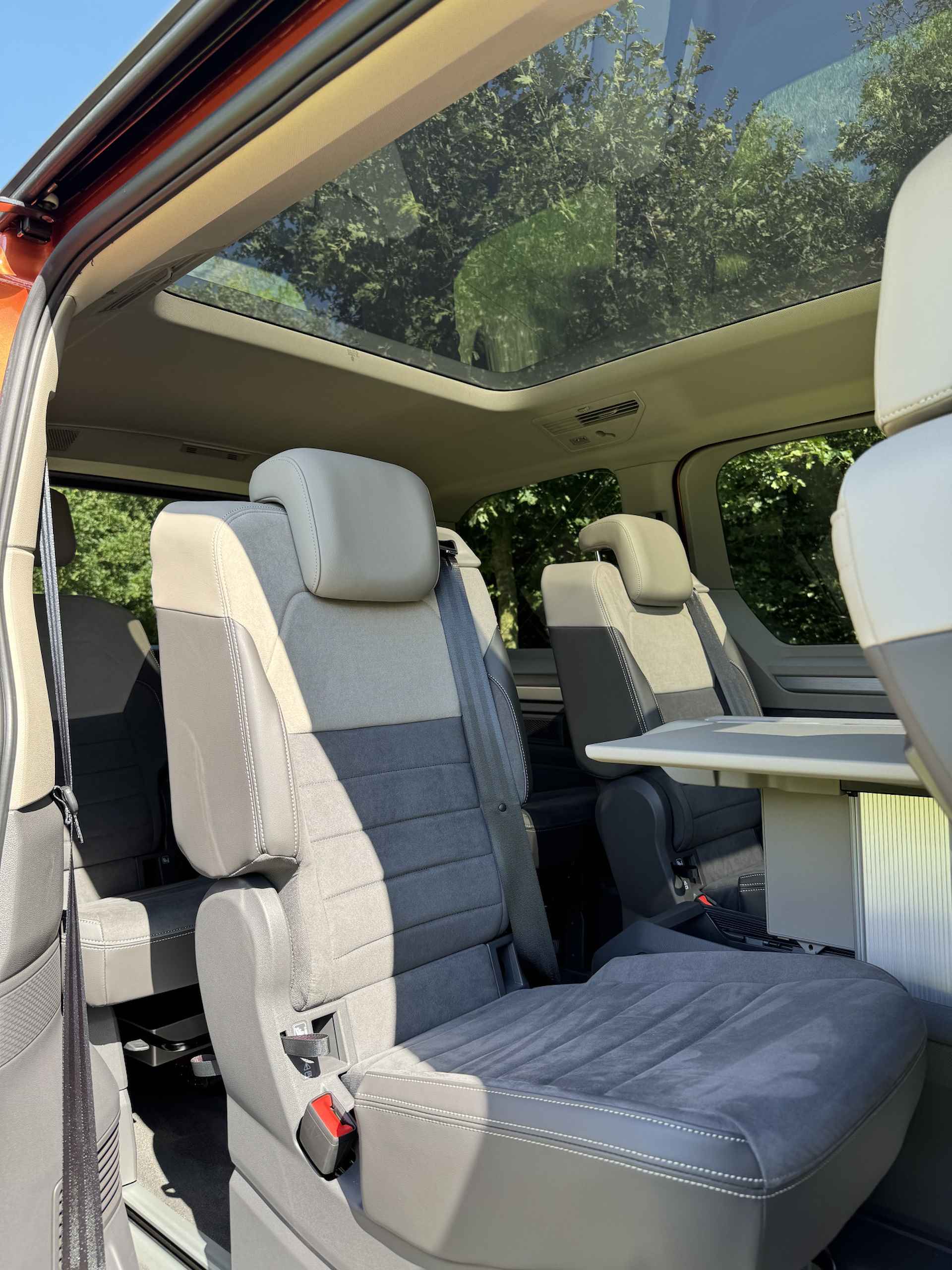 Volkswagen Multivan 1.4 eHybrid L2H1 Style Pano, Trekhaak, Top Pakket, Harman Kardon, Vol. leder/alcantara - 21/31