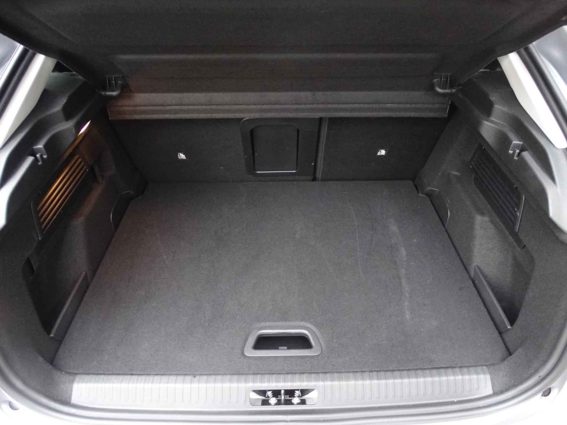 Citroën C4 5-deurs Shine 1.2 Puretech 130pk H6 NAVI | CAMERA | STOEL+ STUURVERWARMING | ADAPTIVE CRUISE | HEAD-UP DISPLAY | KEYLESS ENTRY | DAB+ - 14/63