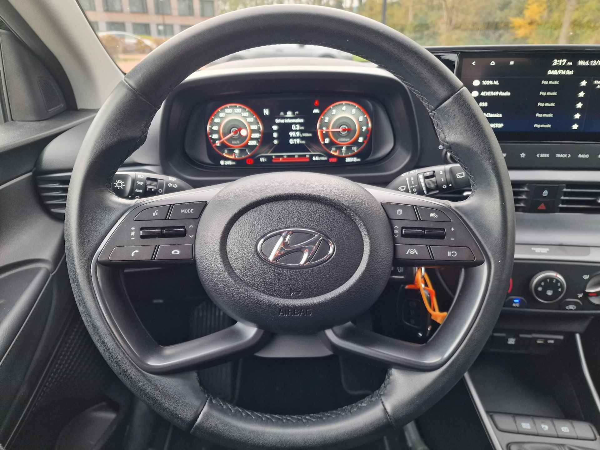 Hyundai i20 1.0 T-GDI 100 PK Comfort Smart | Ingebouwde navigatie | Achteruitrijcamera | Android Auto & Apple Carplay | Fabrieksgarantie 03-2028 | - 18/33