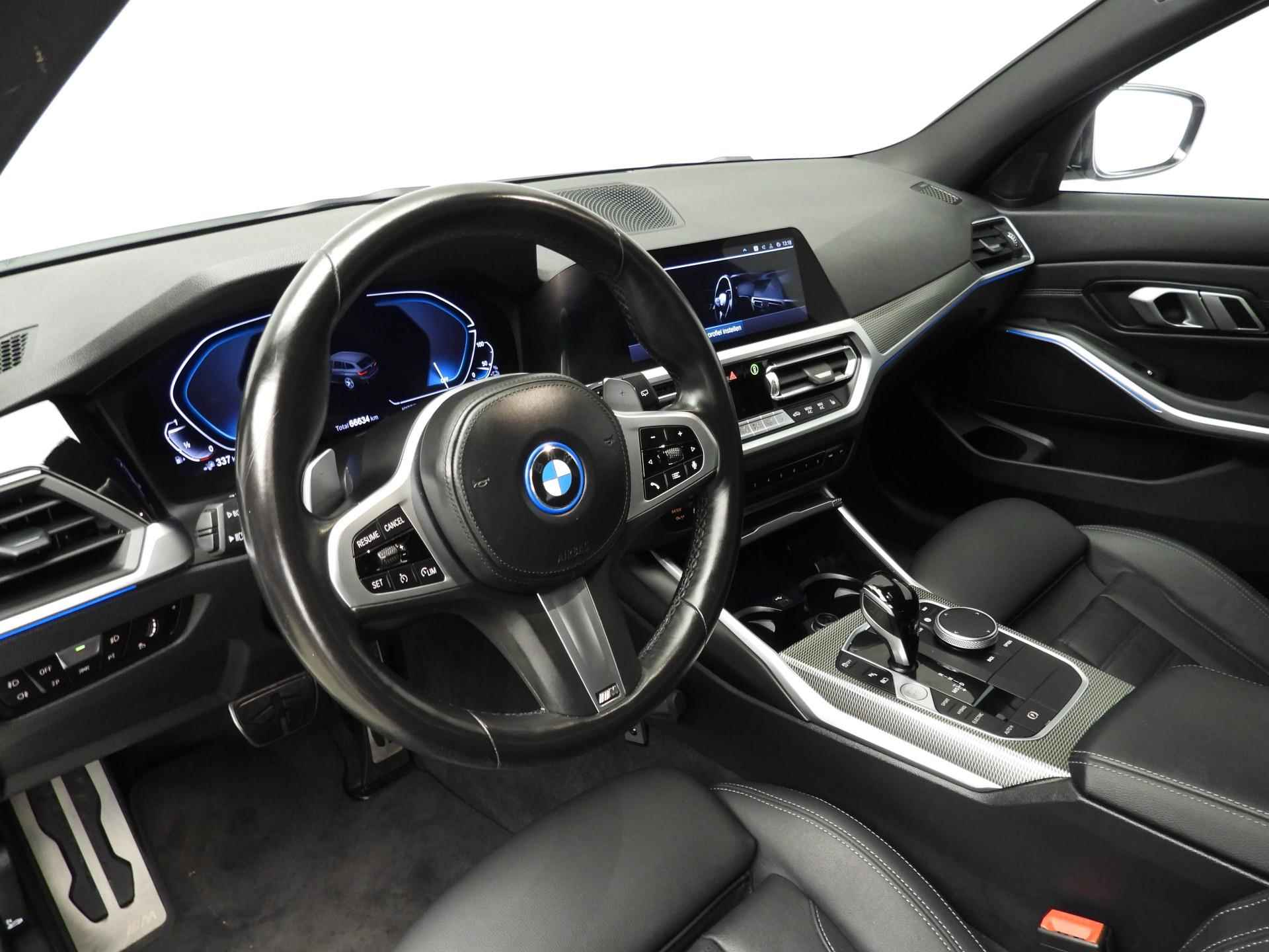 BMW 3 Serie Touring 320e | M-Sportpakket | LED | Leder | Navigatie | Sportstoelen | Stoelverwarming | DAB | Hifi speakers | Alu 19 inch - 7/42