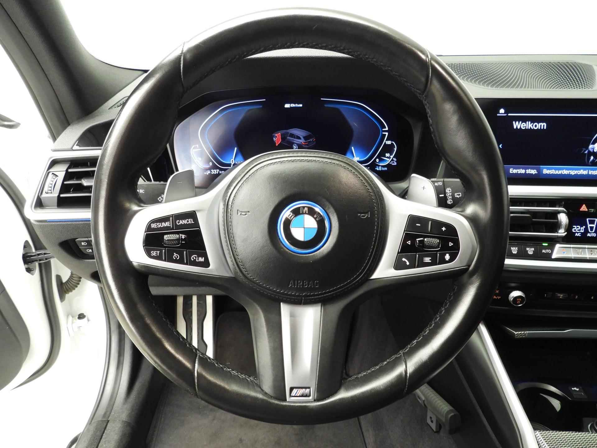 BMW 3 Serie Touring 320e | M-Sportpakket | LED | Leder | Navigatie | Sportstoelen | Stoelverwarming | DAB | Hifi speakers | Alu 19 inch - 11/42