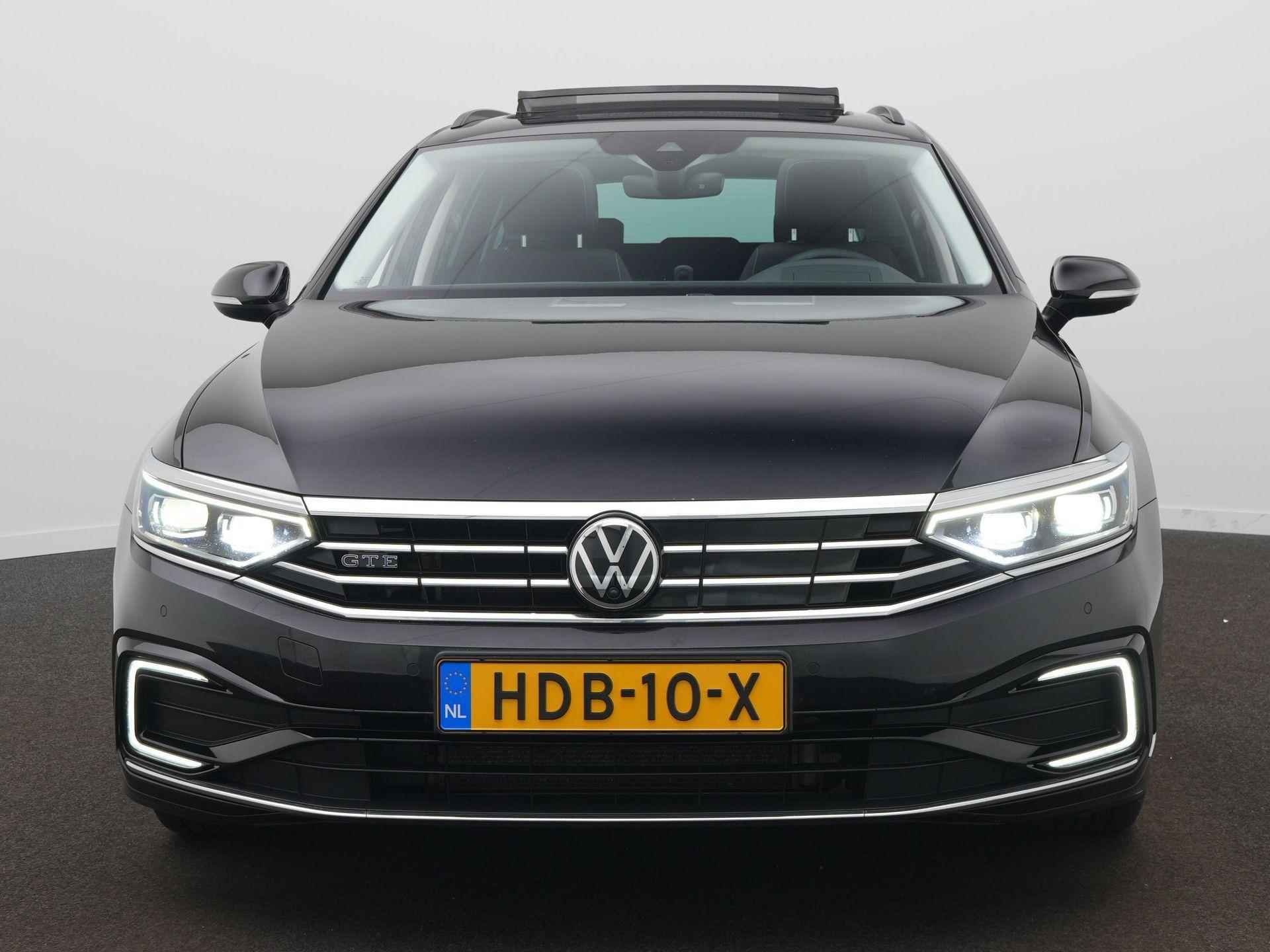 Volkswagen Passat Variant 1.4 TSI PHEV GTE Business / Panoramadak / Elek. Stoelen / 360 Camera / Digital Dash - 2/71