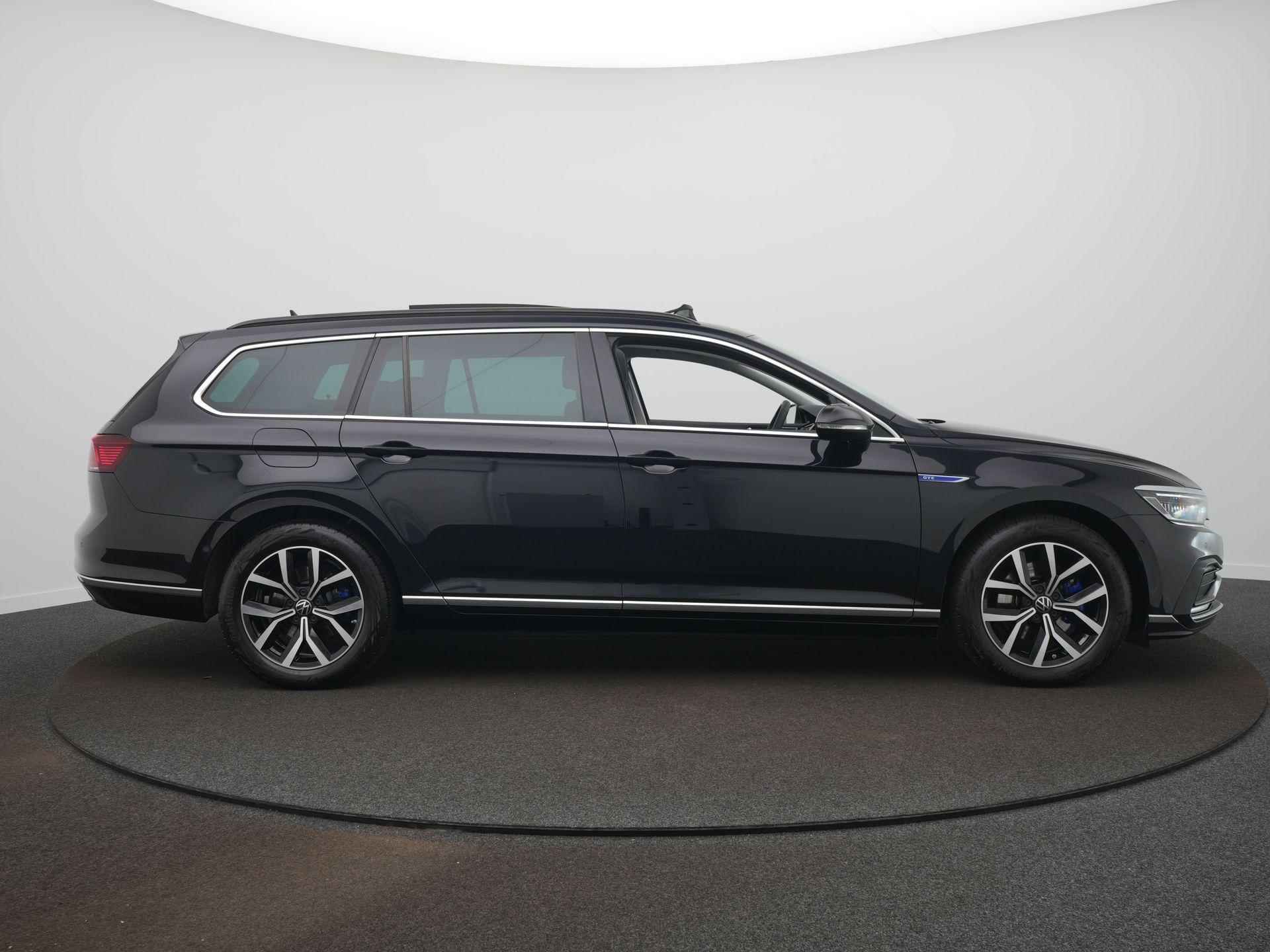 Volkswagen Passat Variant 1.4 TSI PHEV GTE Business / Panoramadak / Elek. Stoelen / 360 Camera / Digital Dash - 4/71