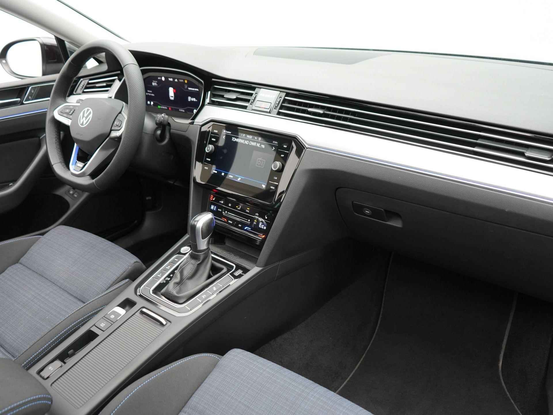 Volkswagen Passat Variant 1.4 TSI PHEV GTE Business / Panoramadak / Elek. Stoelen / 360 Camera / Digital Dash - 56/71