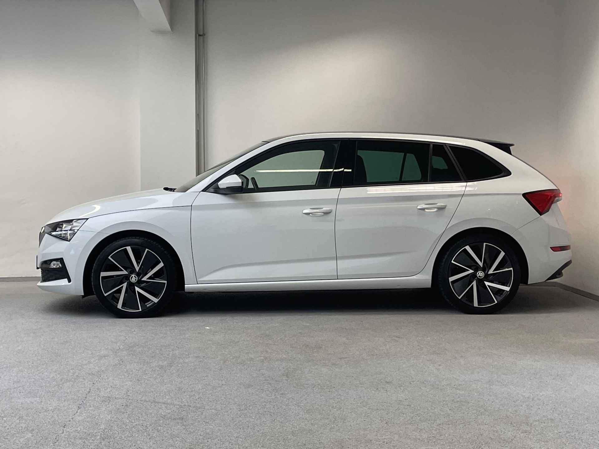 Skoda Scala 1.0 TSI Sport Business | ORG.NL | 1e-EIG | CLIMA | PANO | STOEL.V.W | CARPLAY | - 12/46