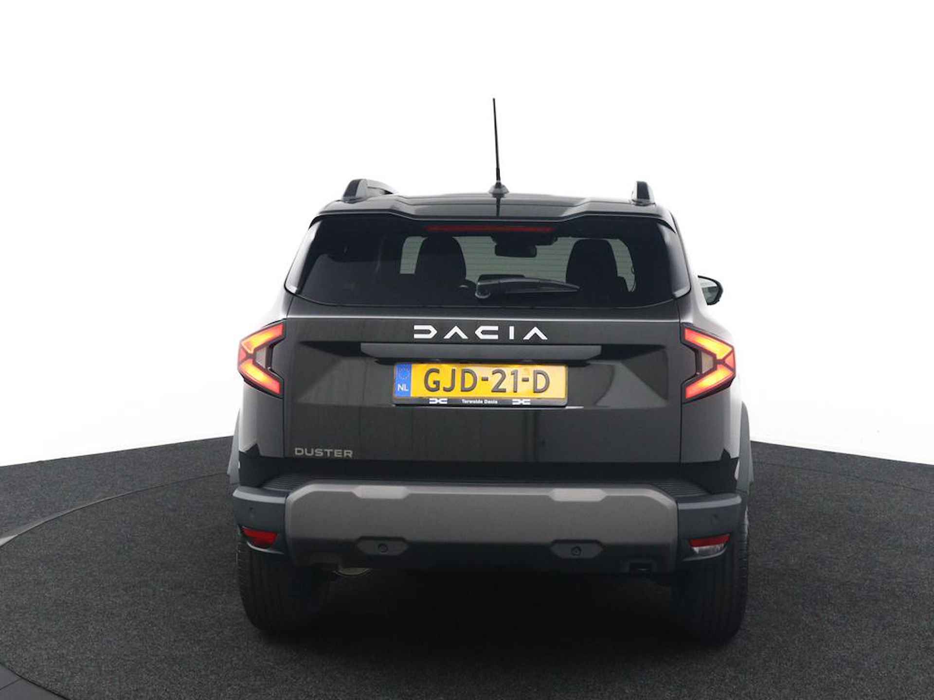 Dacia Duster 1.2 TCe 130 mild hybrid Journey | Camera | Navigatie | Climate Control | Cruise Control | Parkeersensoren | Privacy Glas | Metallic Lak | Lichtmetalen Velgen | LED Koplampen | - 4/47