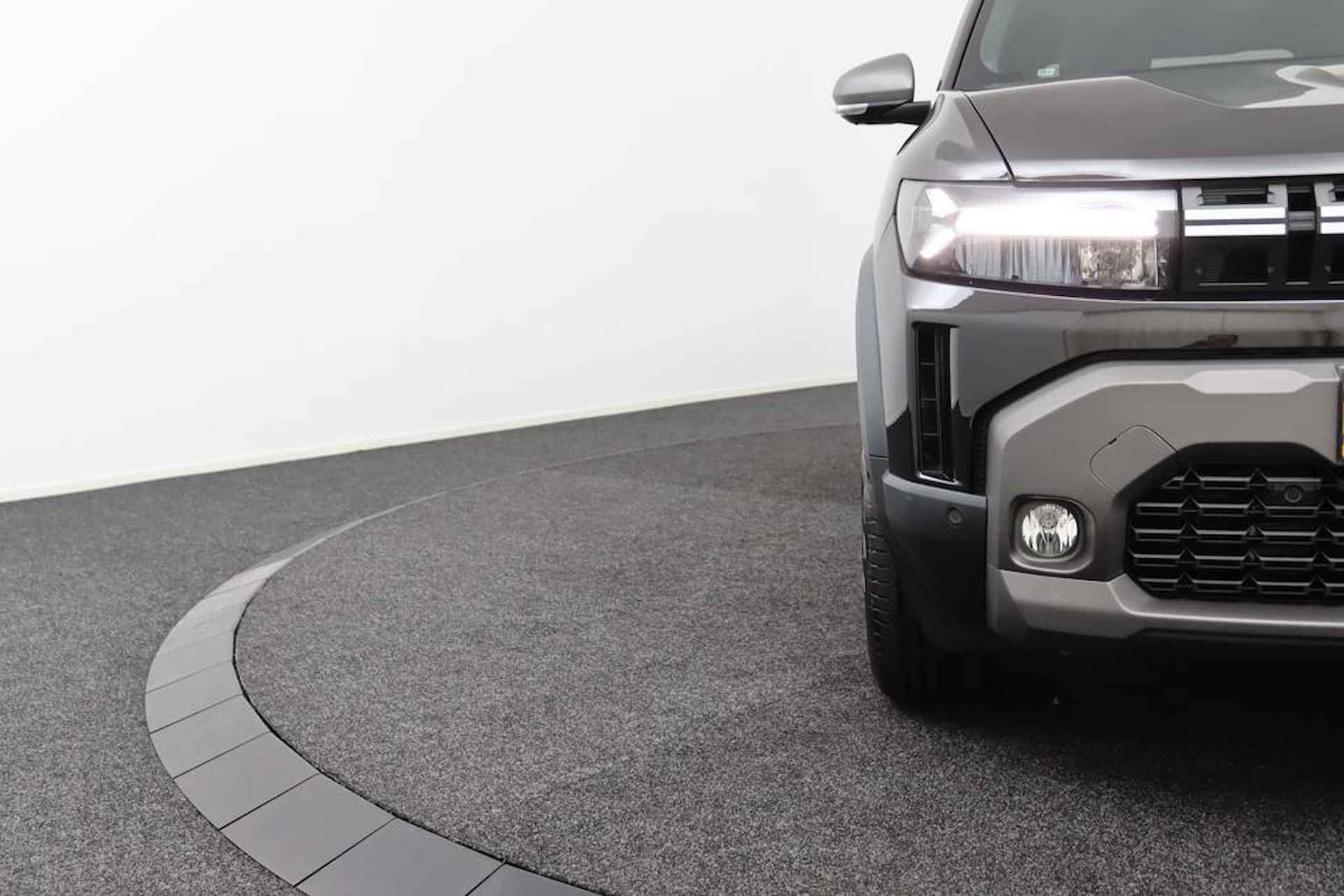 Dacia Duster 1.2 TCe 130 mild hybrid Journey | Camera | Navigatie | Climate Control | Cruise Control | Parkeersensoren | Privacy Glas | Metallic Lak | Lichtmetalen Velgen | LED Koplampen | - 35/46