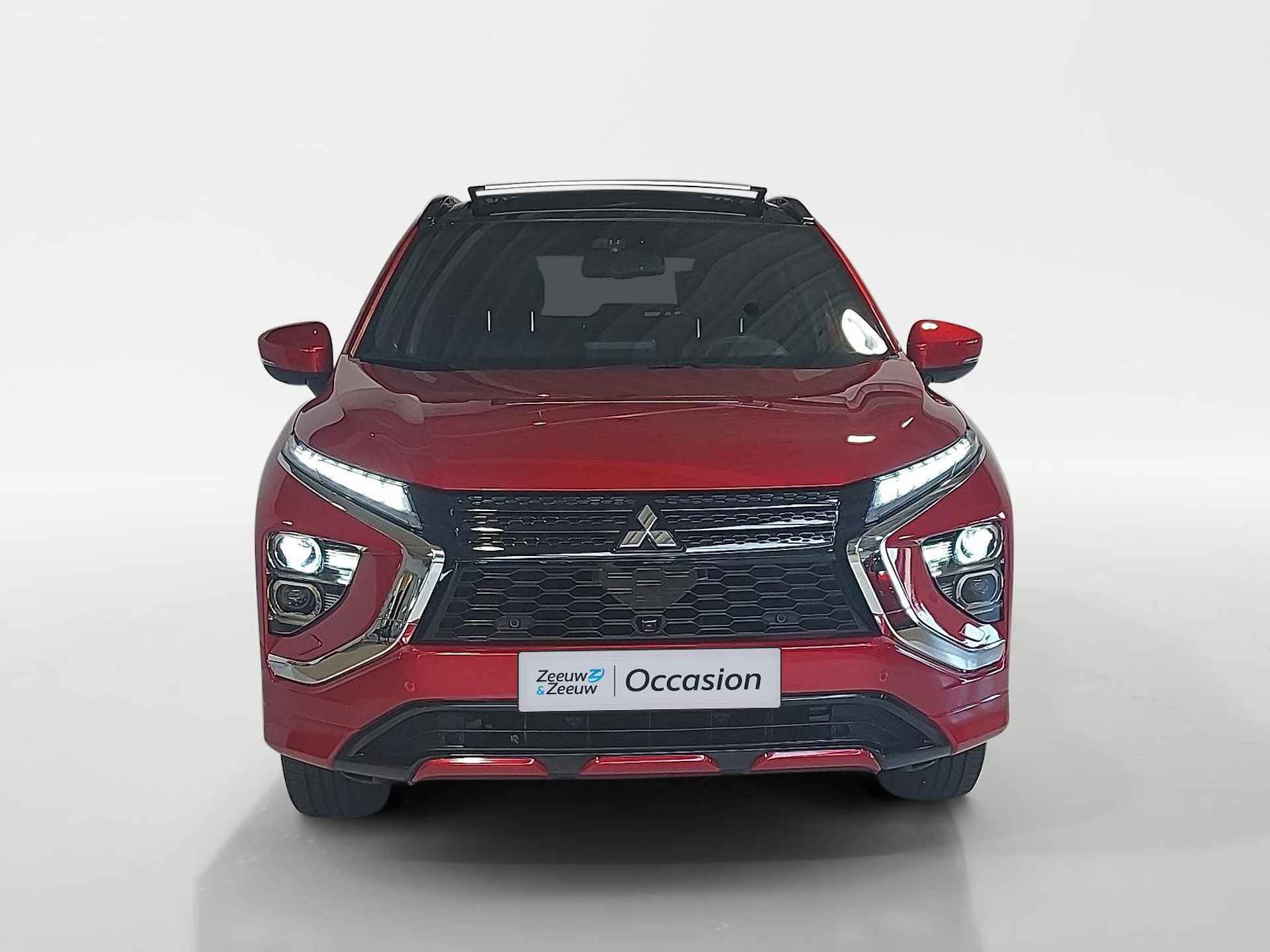 Mitsubishi Eclipse Cross 2.4 PHEV Instyle | Schuif/Kanteldak | 360-Camera | Parkeersensoren | Dodehoekdetectie | Elektrische stoelen | Stuurverwarming | Stoel verwarming voor/achter | Navigatie | Apple Carplay/Android auto | Adaptive cruise control | - 9/51