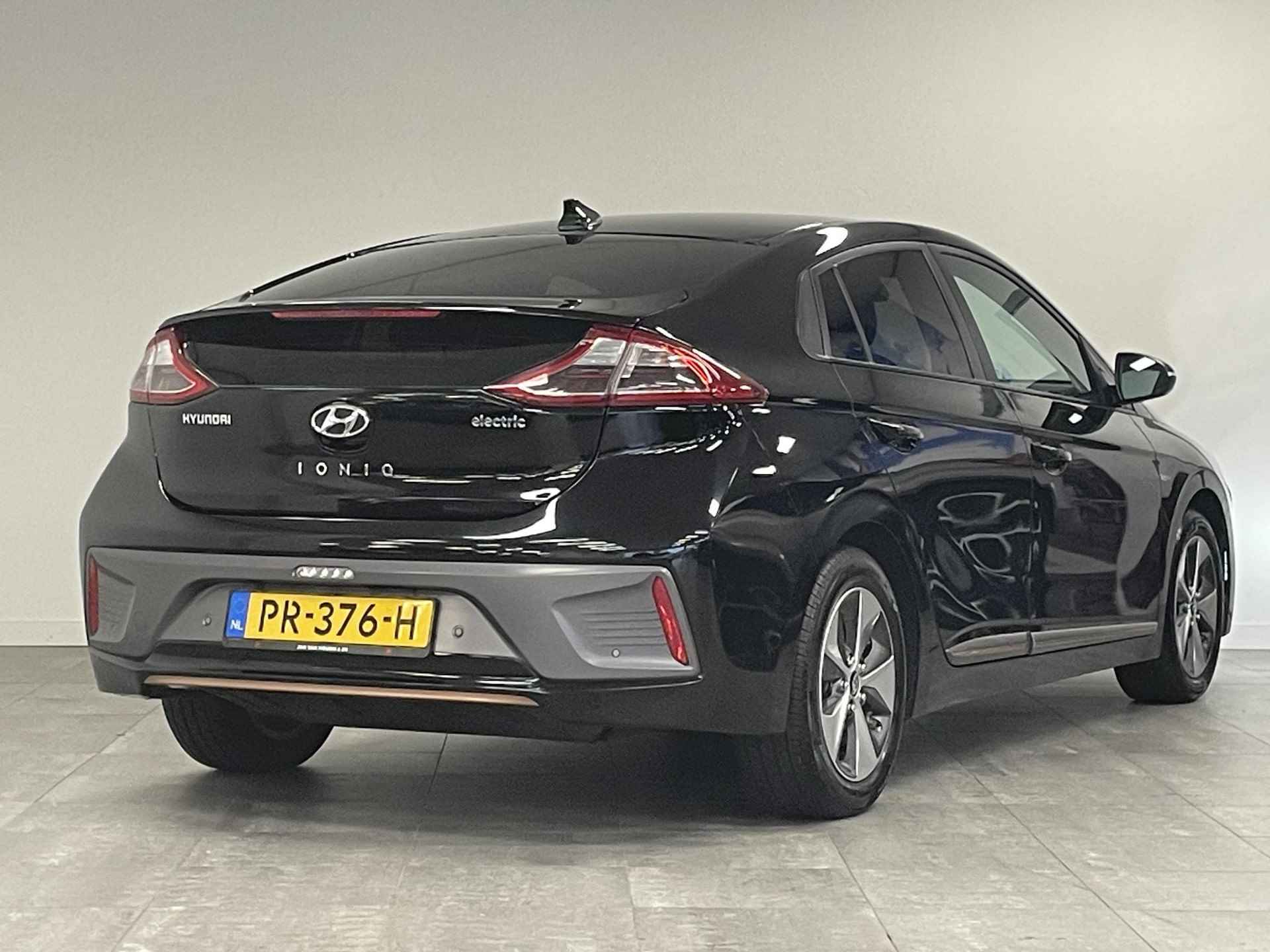 Hyundai IONIQ Comfort EV - 3/33