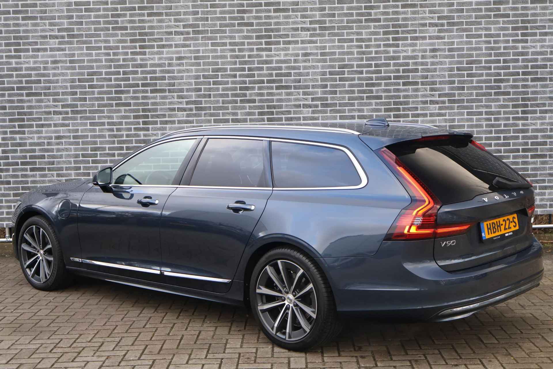 Volvo V90 2.0 T6 AWD Inscription | Trekhaak | Harman/Kardon | Achteruitrij Camera | Stoelverwarming - 5/34