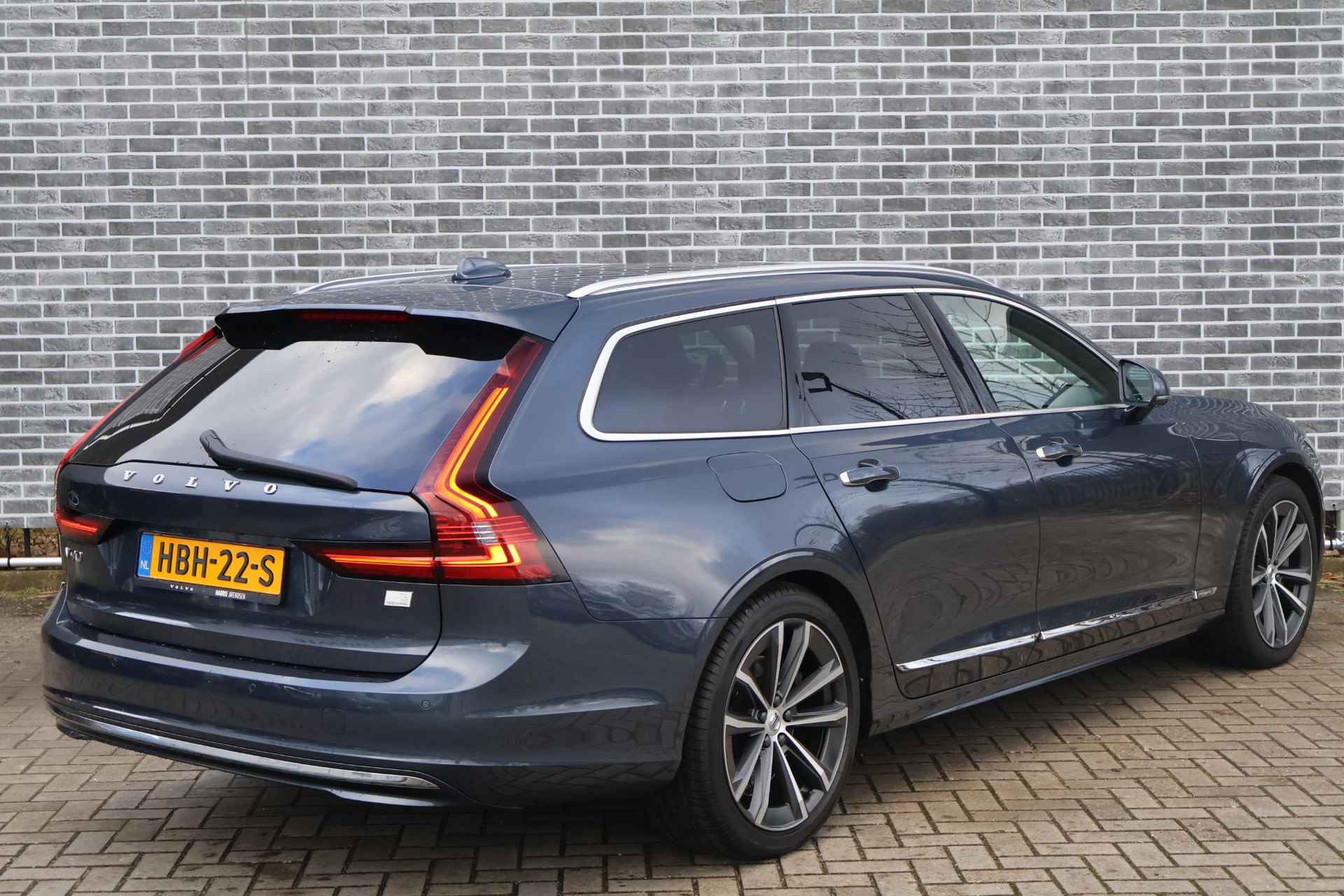 Volvo V90 2.0 T6 AWD Inscription | Trekhaak | Harman/Kardon | Achteruitrij Camera | Stoelverwarming - 7/34