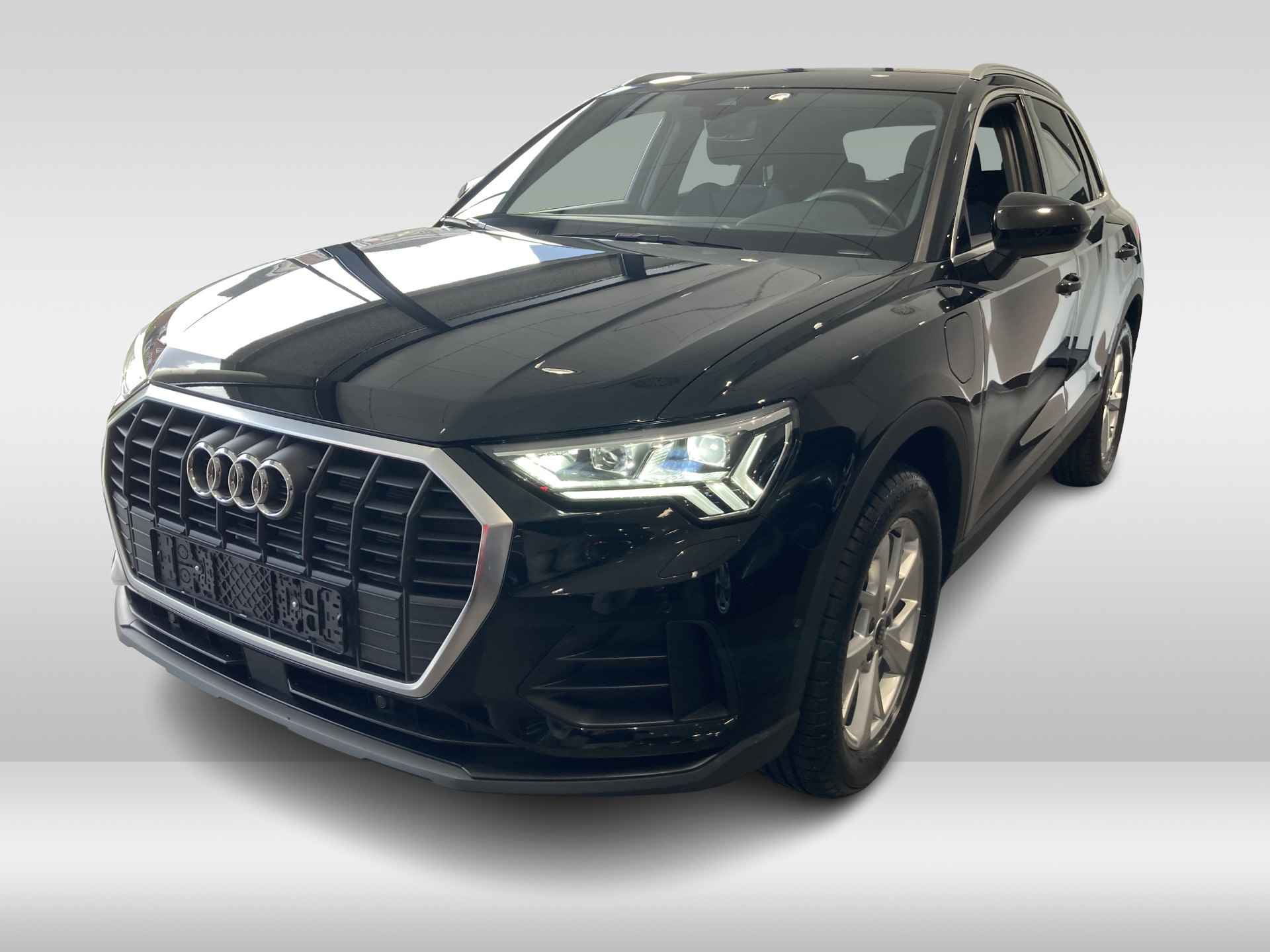 Audi Q3 45 TFSI e Advanced edition/elektrische sportstoelen/Matrix koplampen/ 18 inch velgen/Keyless entry/Adaptioeve cruisecontrol/Alarm/Dode hoek camera - 3/12