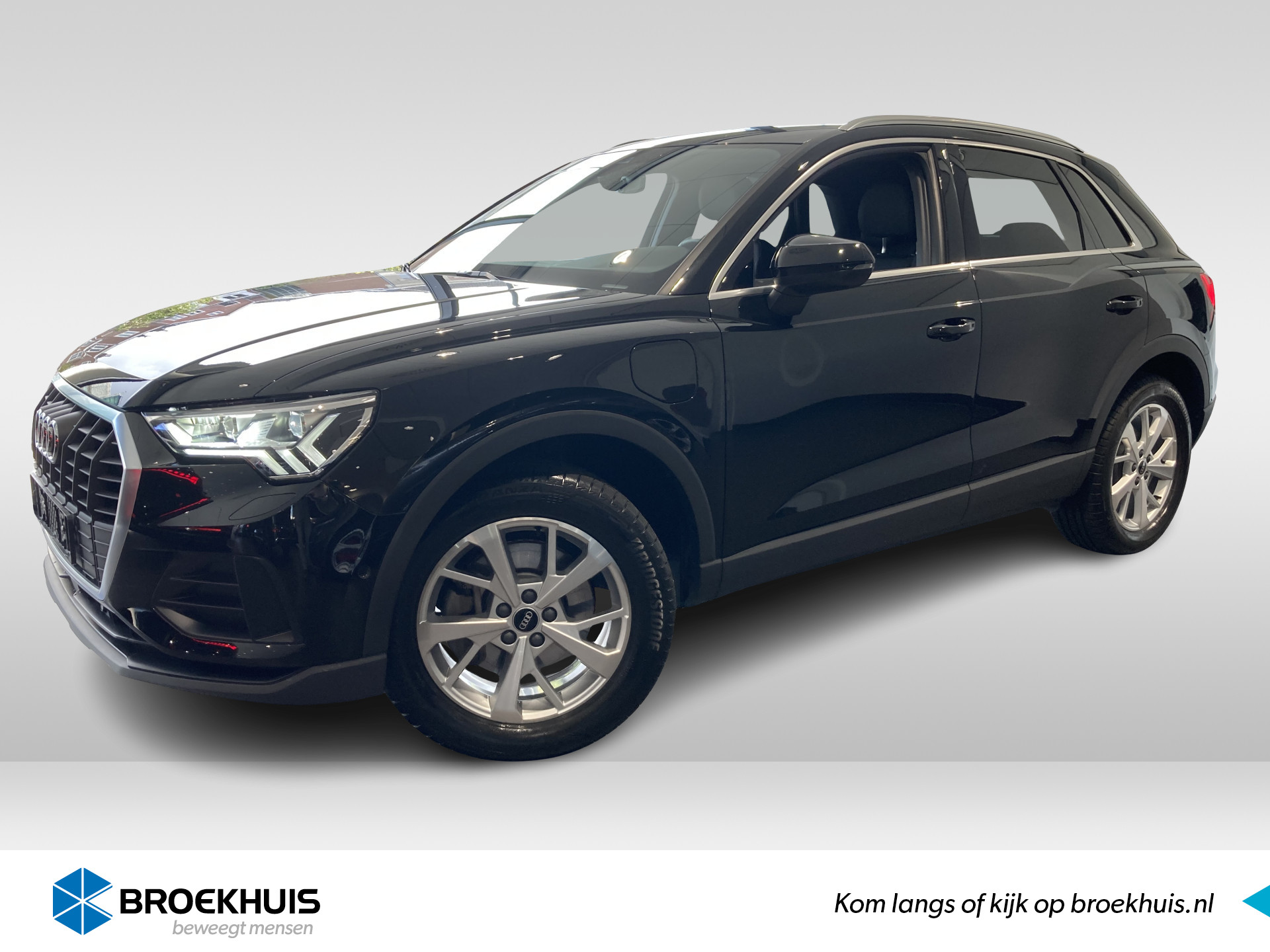 Audi Q3 45 TFSI e Advanced edition/elektrische sportstoelen/Matrix koplampen/ 18 inch velgen/Keyless entry/Adaptioeve cruisecontrol/Alarm/Dode hoek camera