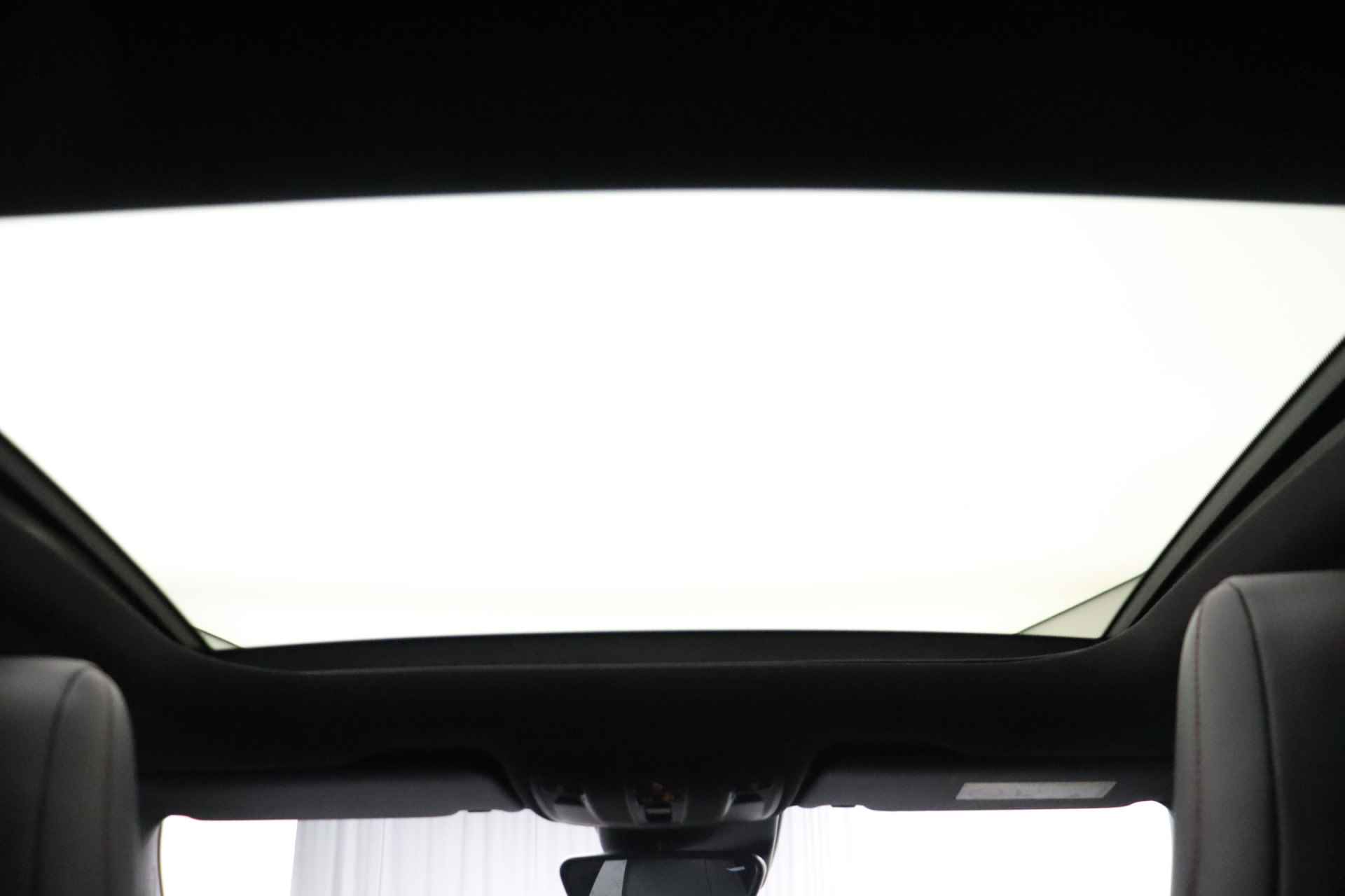 Mercedes-Benz CLA-Klasse 250 AMG | Automaat | Panoramadak | Camera | Leder/alcantara | Bi-xenon | Navigatie - 20/31