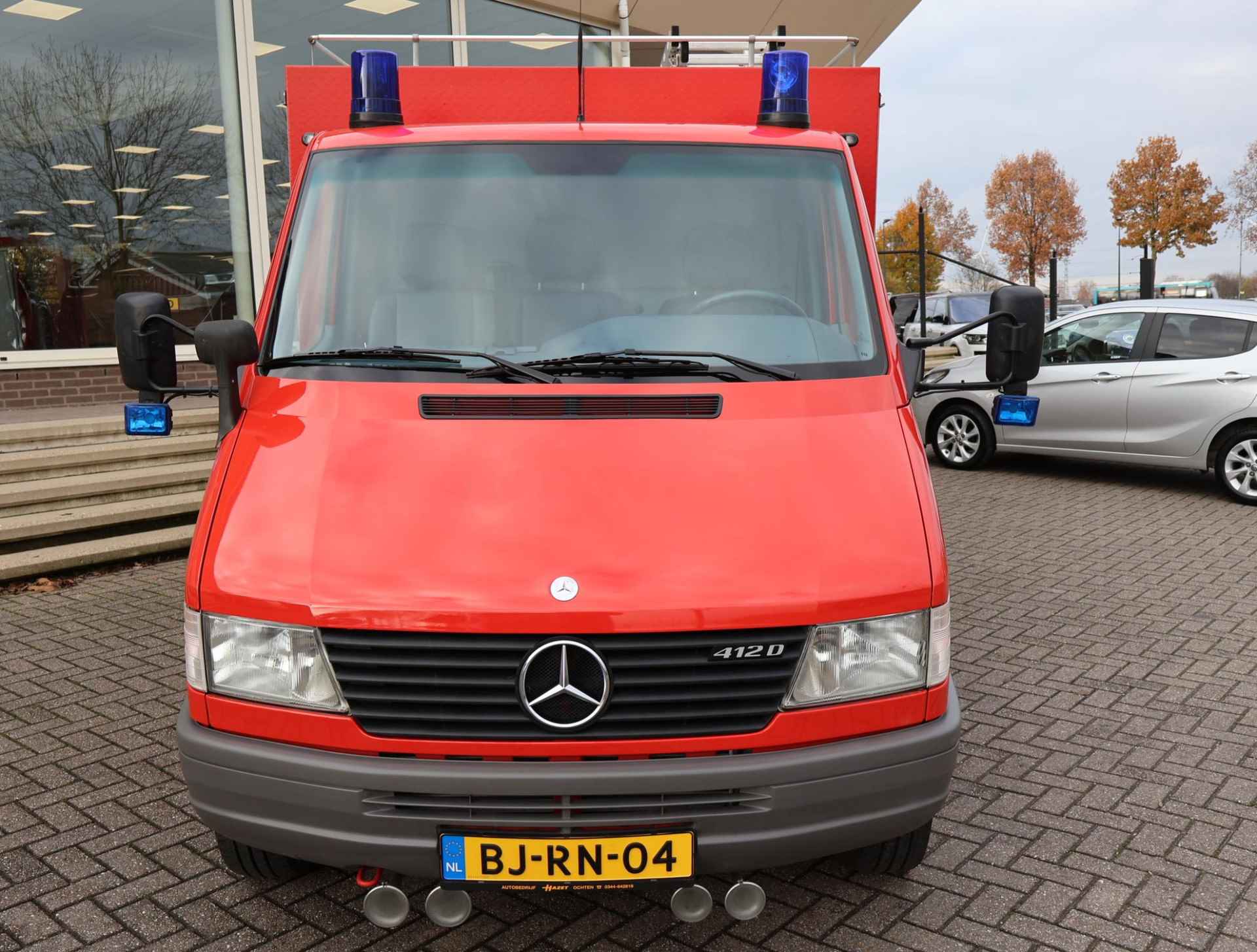 Mercedes-Benz Sprinter 412D 2.9D AUTOMAAT *13.403 KM* BRANDWEERAUTO *MARGE* DUBBEL LUCHT - 61/63