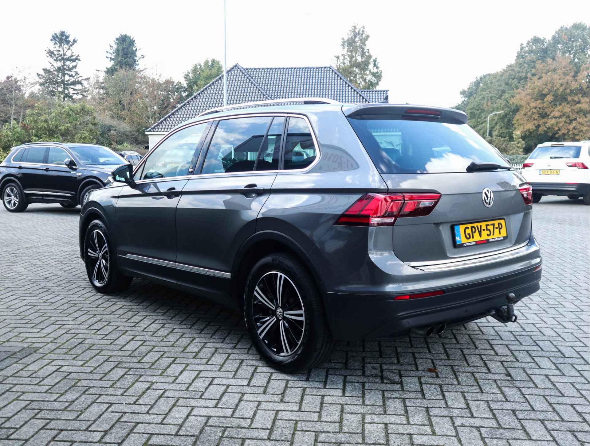 Volkswagen Tiguan 1.4 TSI ACT Comfortline Business Navi/Clima/Adapt.Cruise/Trekhaak/PDC - 34/35