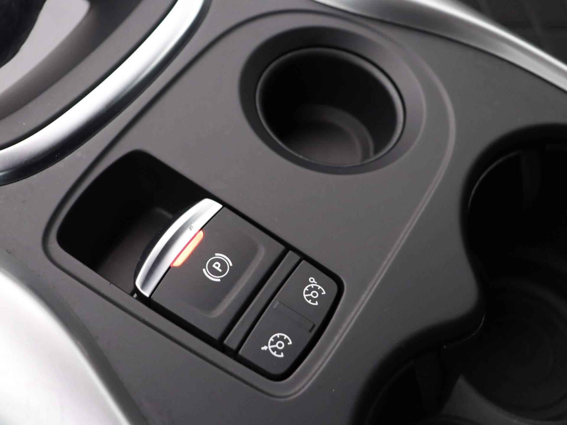 Renault Kadjar TCe 160pk Intens EDC/Automaat | Trekhaak | Navigatie | Achteruitrijcamera | Keyless entry | - 22/43