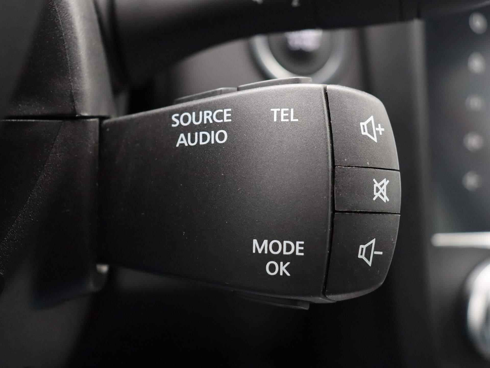 Renault Kadjar TCe 160pk Intens EDC/Automaat | Trekhaak | Navigatie | Achteruitrijcamera | Keyless entry | - 31/43