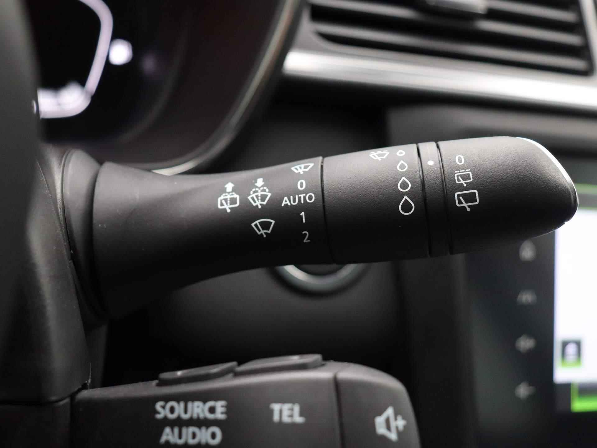 Renault Kadjar TCe 160pk Intens EDC/Automaat | Trekhaak | Navigatie | Achteruitrijcamera | Keyless entry | - 32/43