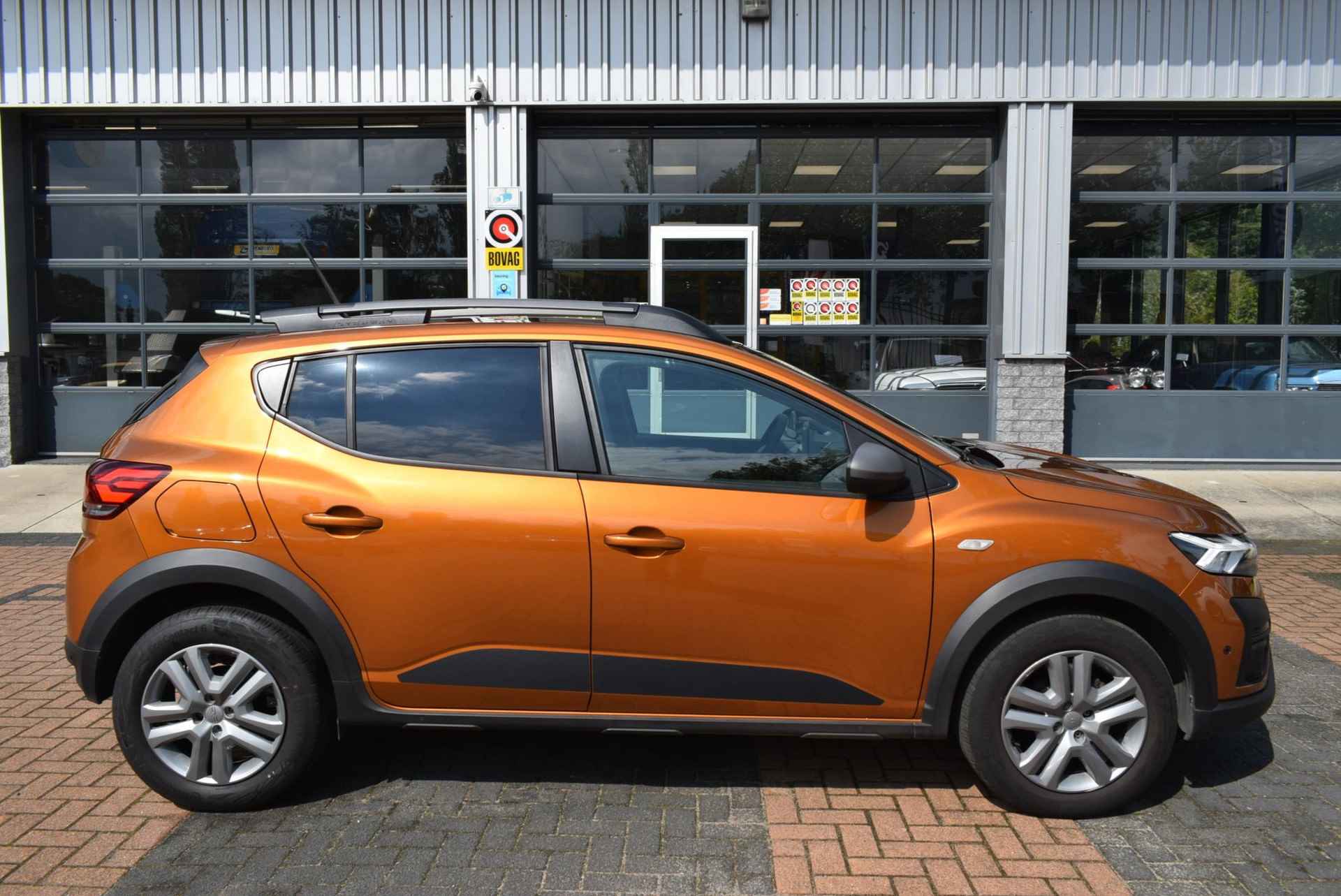 Dacia Sandero Stepway 1.0 TCe 90 Stepway ,Camera ,Airco, Apple/android carplay\Navi km 16000 !! - 8/23