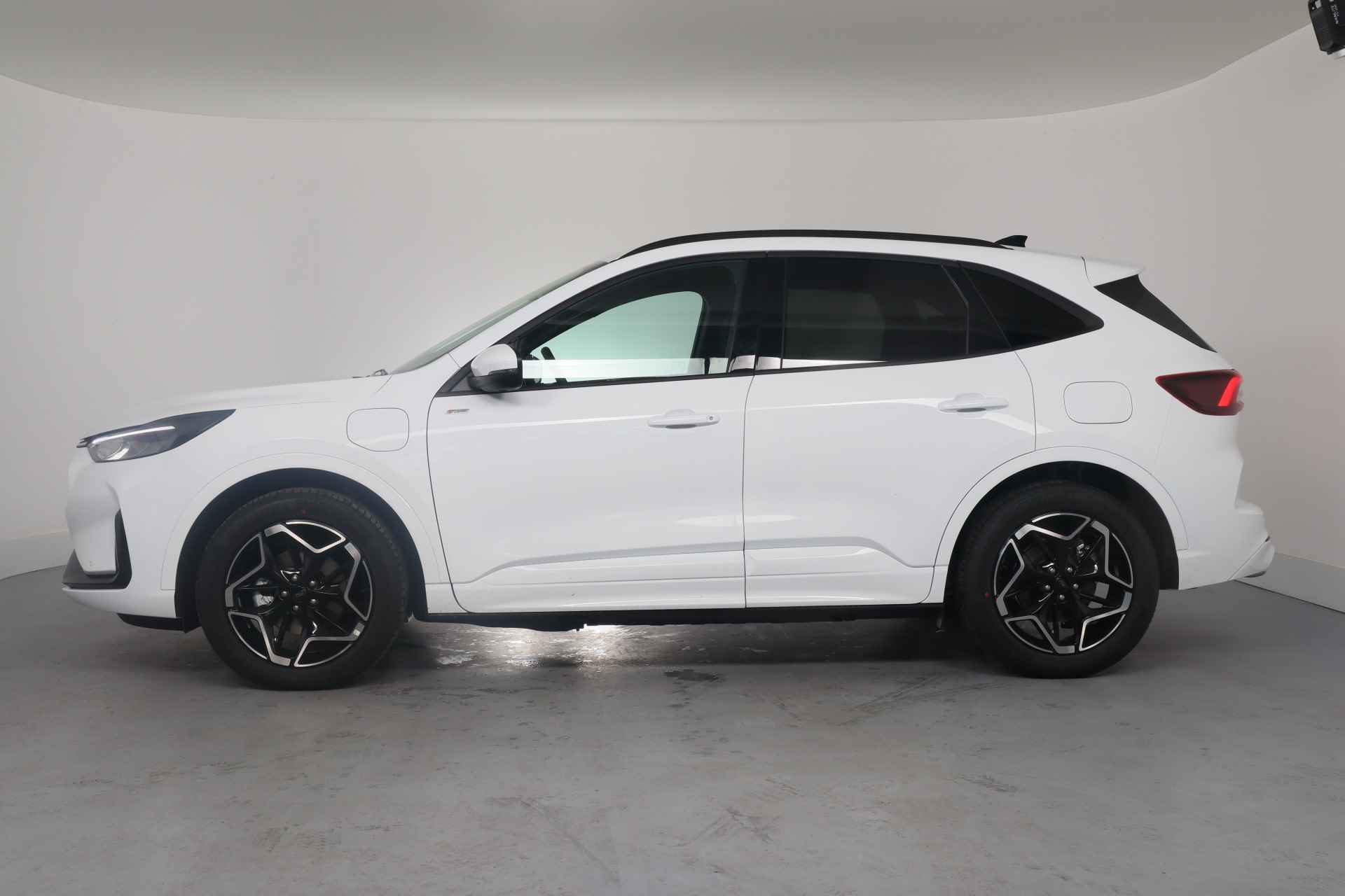 Ford Kuga 2.5 PHEV ST-Line | Winter Pack | 19 inch Lichtmetalen velgen | Camera | Keyless | Led | Climate Control | Navigatie | Apple Carp - 4/40