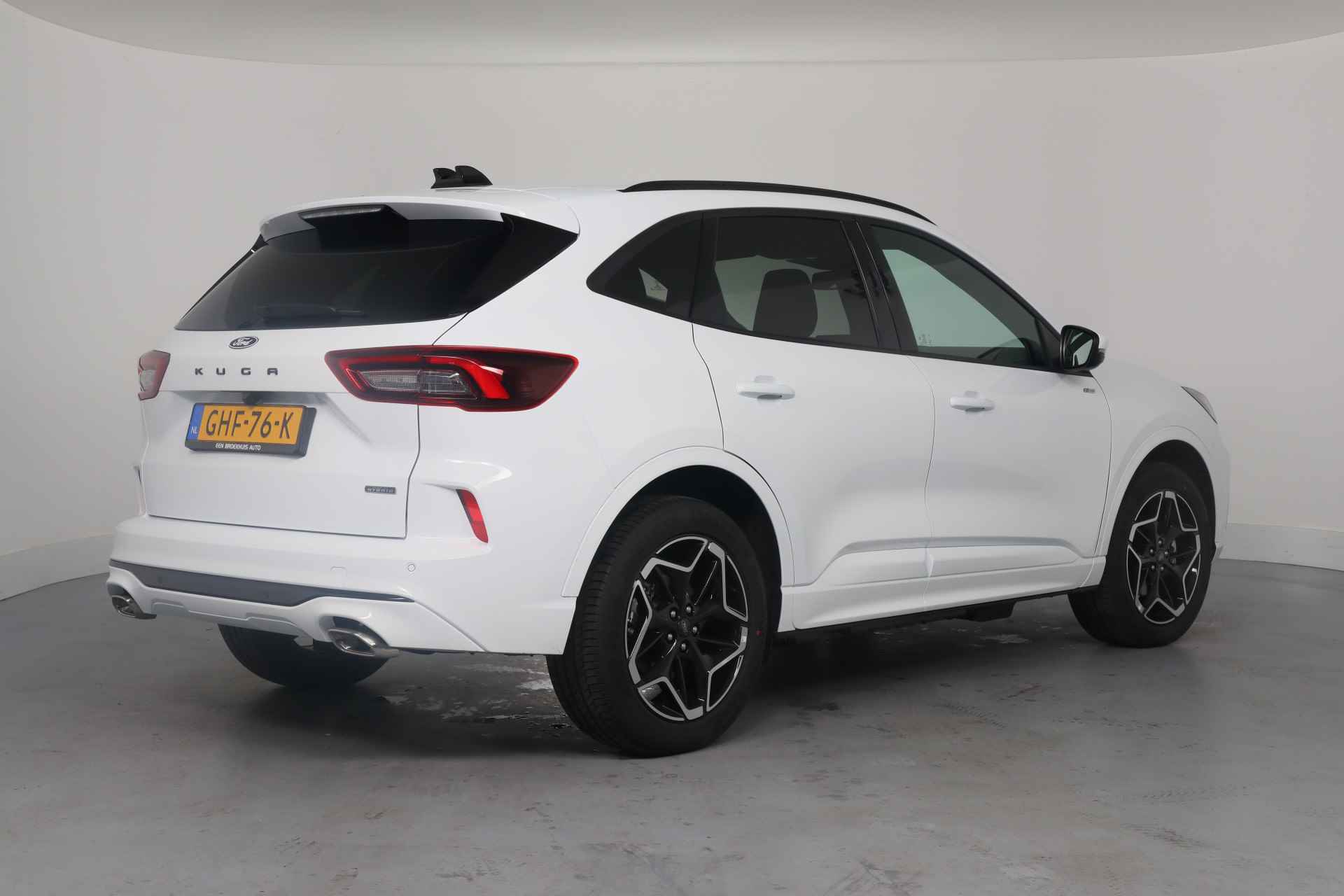 Ford Kuga 2.5 PHEV ST-Line | Winter Pack | 19 inch Lichtmetalen velgen | Camera | Keyless | Led | Climate Control | Navigatie | Apple Carp - 14/40