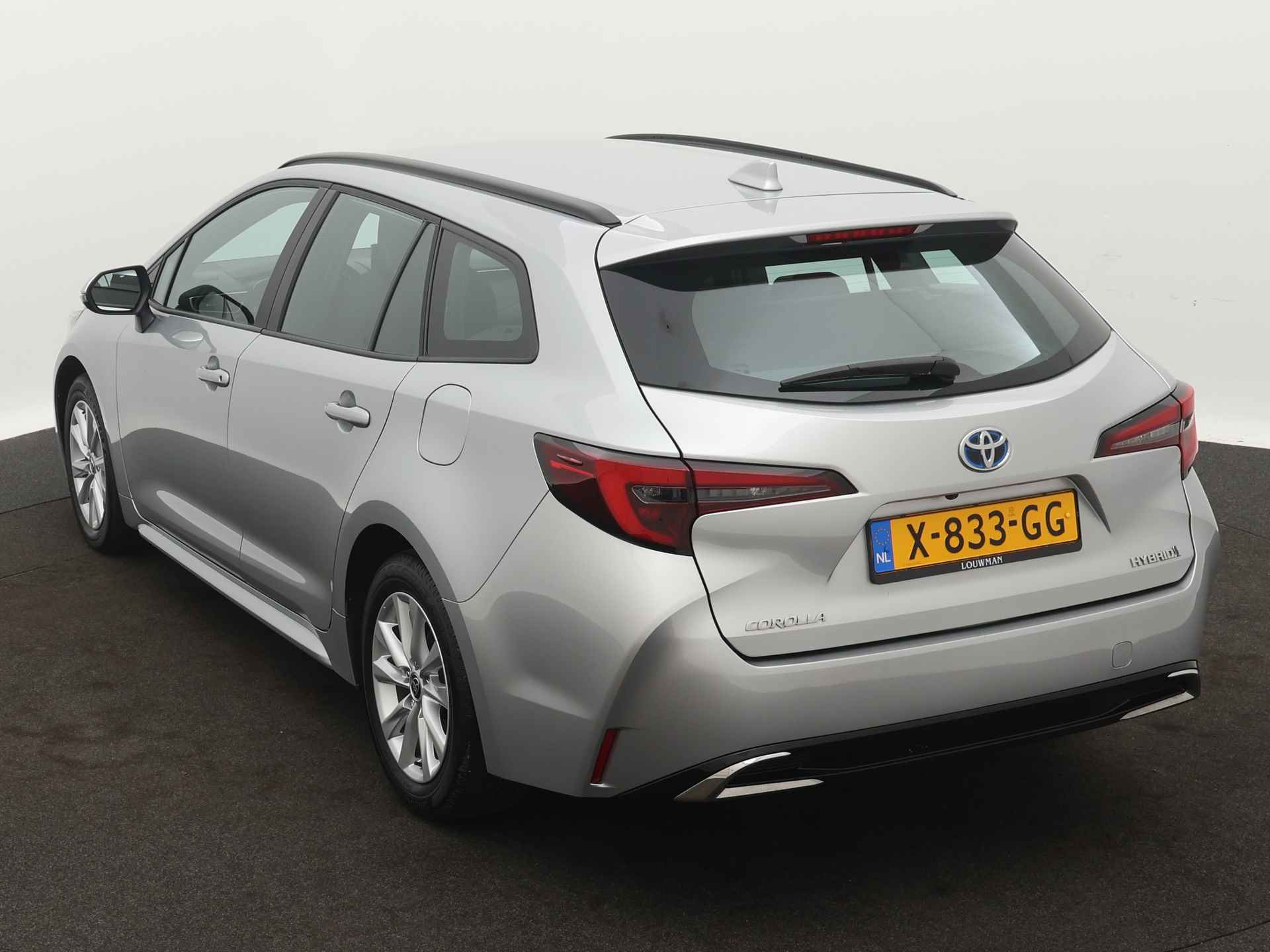 Toyota Corolla Touring Sports Hybrid 140 Active | Navigatie | Camera | LM velgen | Climate Control | - 3/41