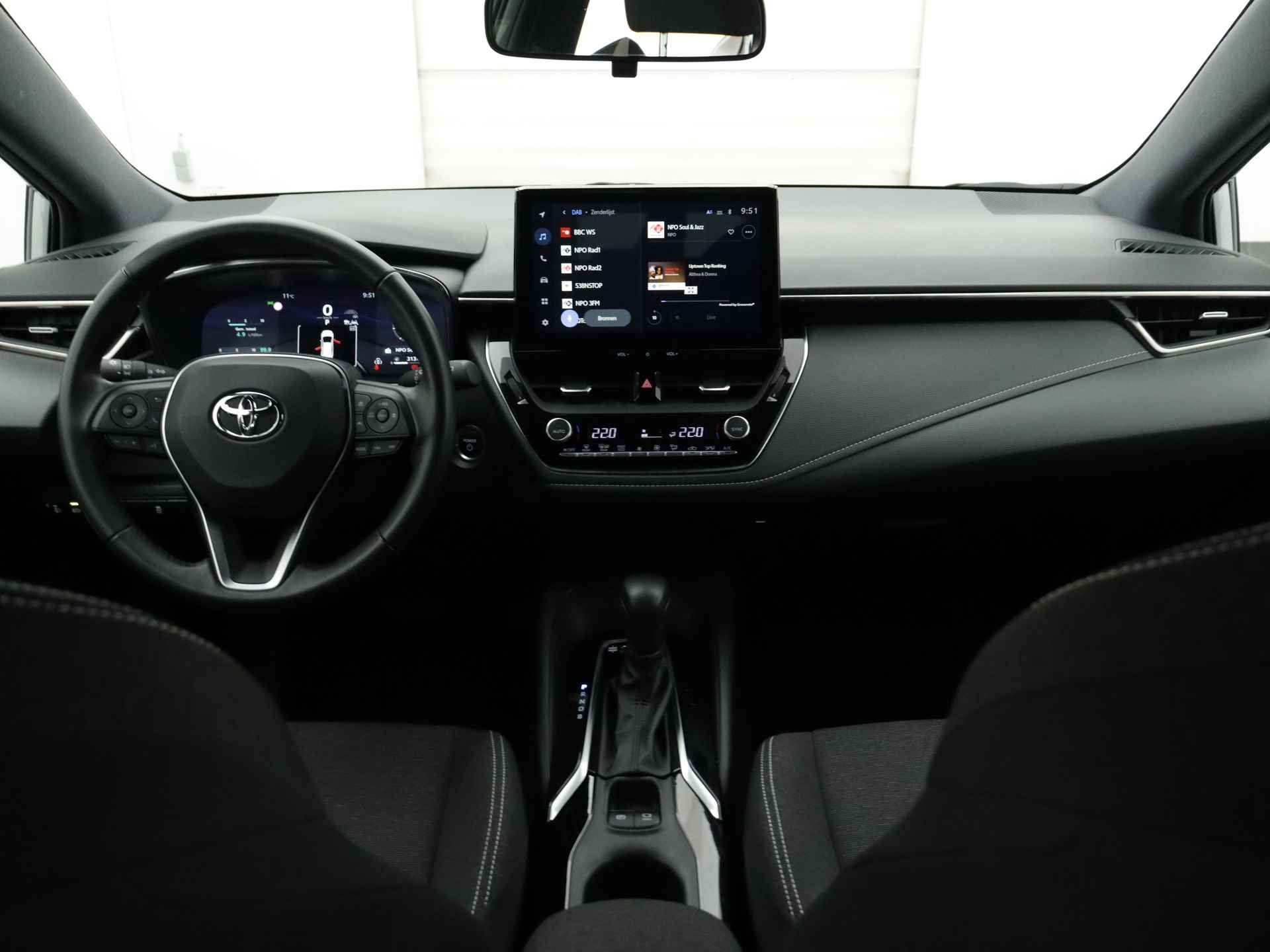 Toyota Corolla Touring Sports Hybrid 140 Active | Navigatie | Camera | LM velgen | Climate Control | - 5/41