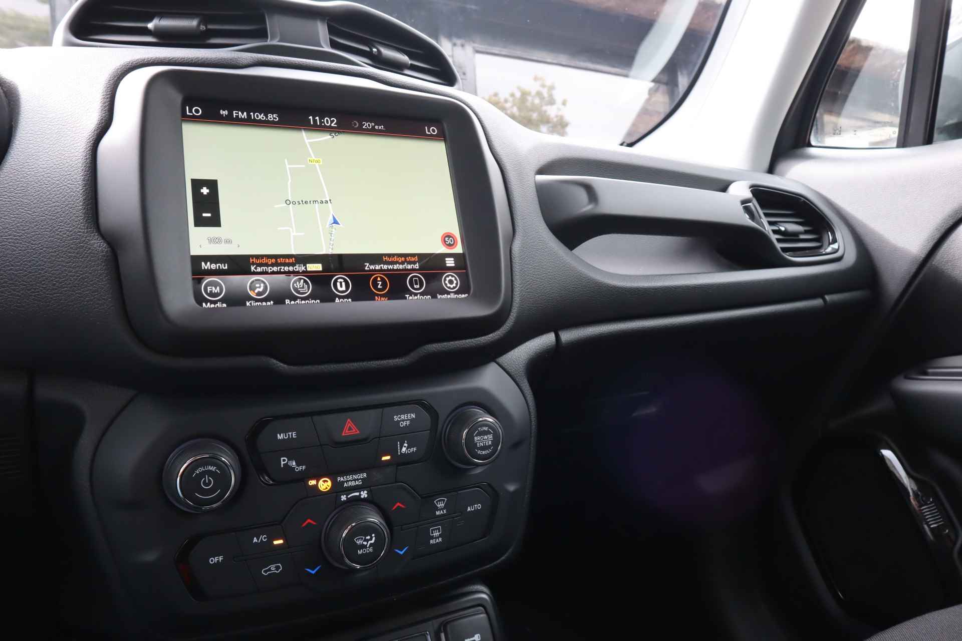 Jeep Renegade 1.3T Limited | Automaat | LED verlichting | Camera | Adaptive Cruise | Keyless | Blindspot | 8.4 Navigatie - 11/45