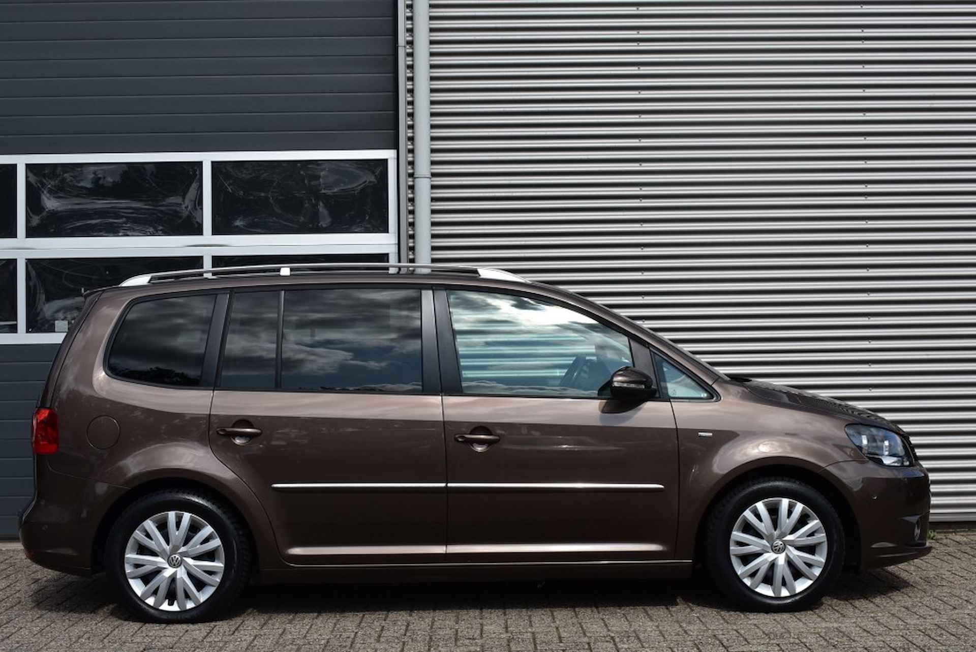 VOLKSWAGEN Touran 1.6 TDI  / 7P / TREKHAAK / AIRCO - 8/39