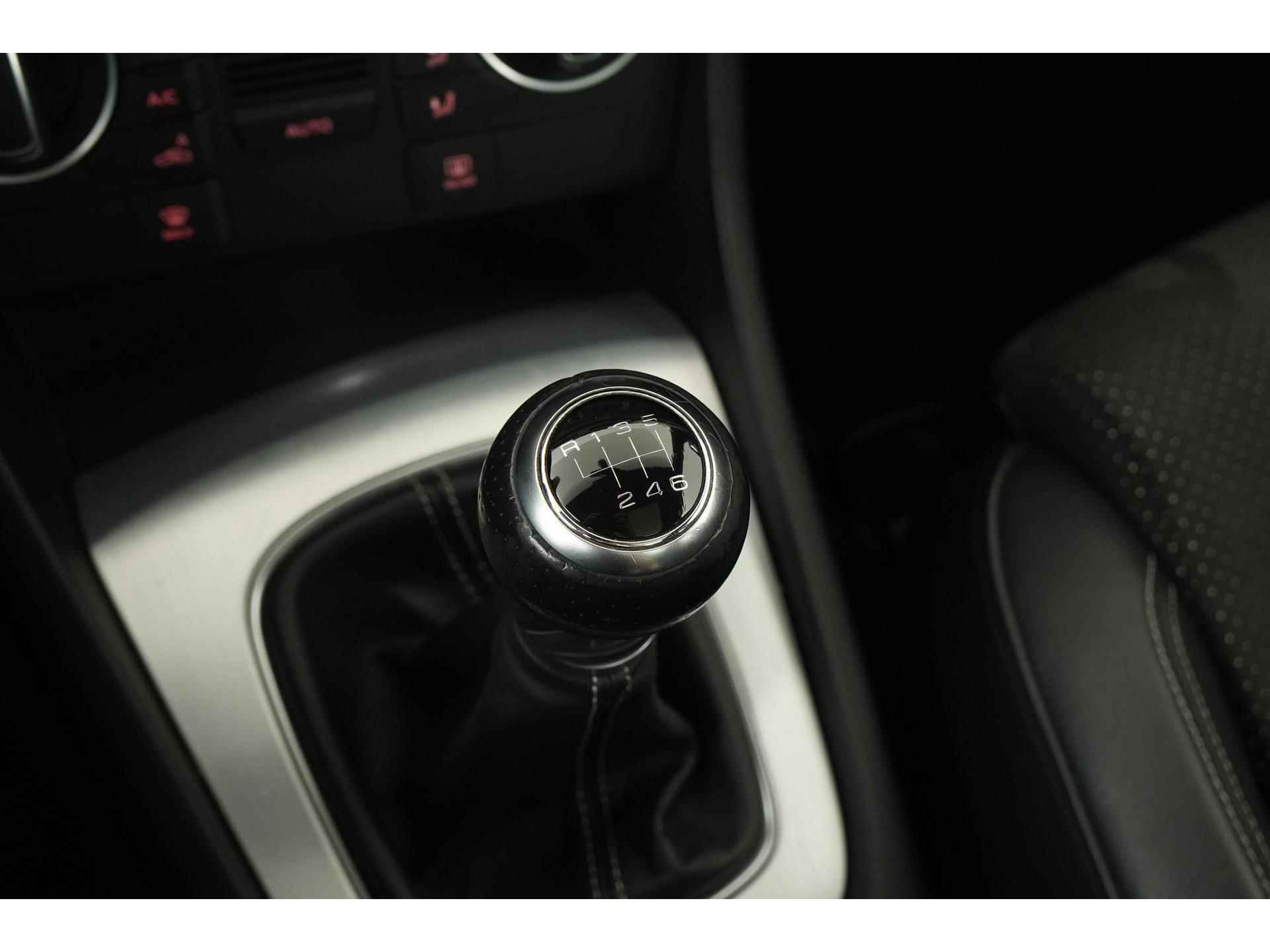 Audi Q3 1.4 TFSI CoD Sport Pro Line S | Panoramadak | Navigatie | Zondag Open! - 12/45