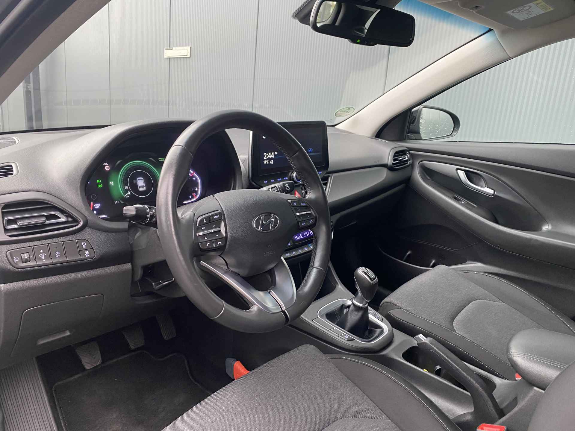 Hyundai i30 Wagon 1.0 TGD-i 120pk MHEV Comfort Smart | Camera | Climate | Keyless | NL. Auto | Full Led | Navigatie | 16" Lichtmetaal | Park - 16/30