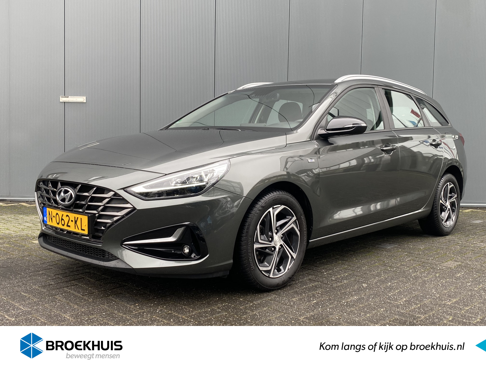 Hyundai i30 Wagon 1.0 TGD-i 120pk MHEV Comfort Smart | Camera | Climate | Keyless | NL. Auto | Full Led | Navigatie | 16" Lichtmetaal | Park bij viaBOVAG.nl