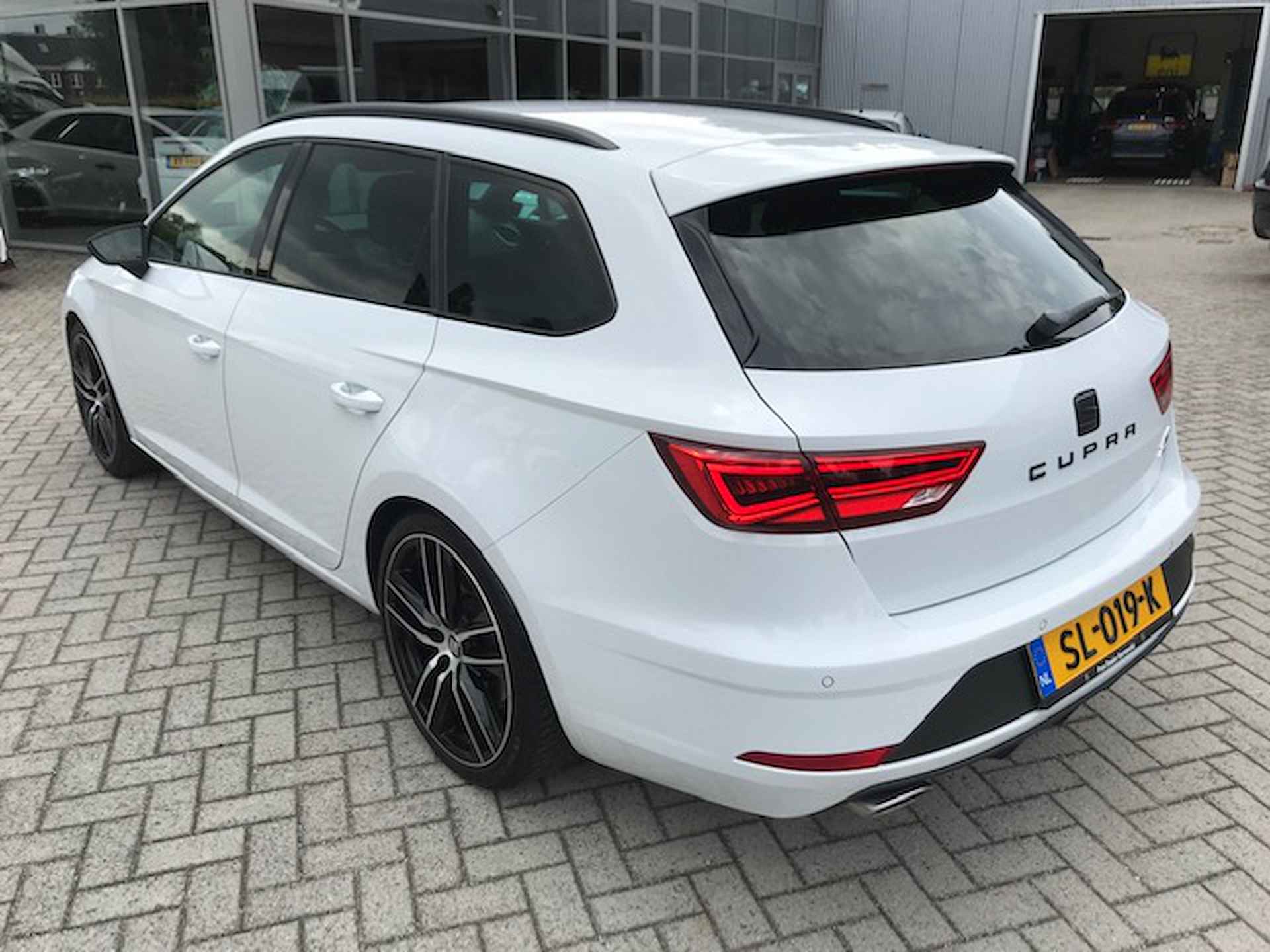 SEAT León ST 2.0 TSI CUPRA 300 PK | LED | CAMERA | EDS - 16/29