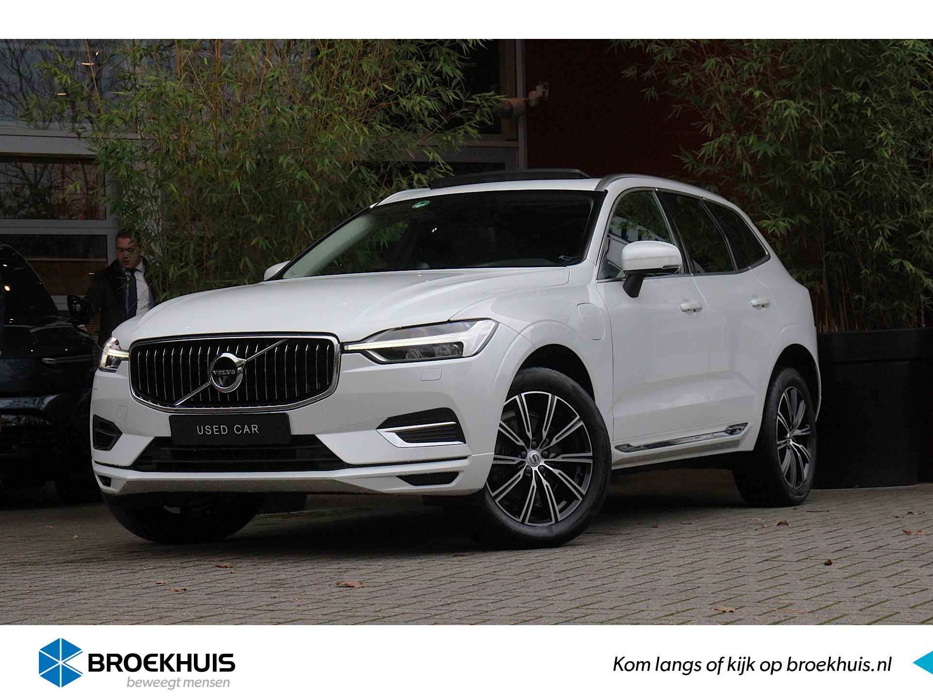 Volvo XC60 T8 Twin Engine AWD Inscription | Luchtvering | Trekhaak | Bowers&Wilkins | 360º Camera | Schuifdak | Stoelverwarming/verkoeling