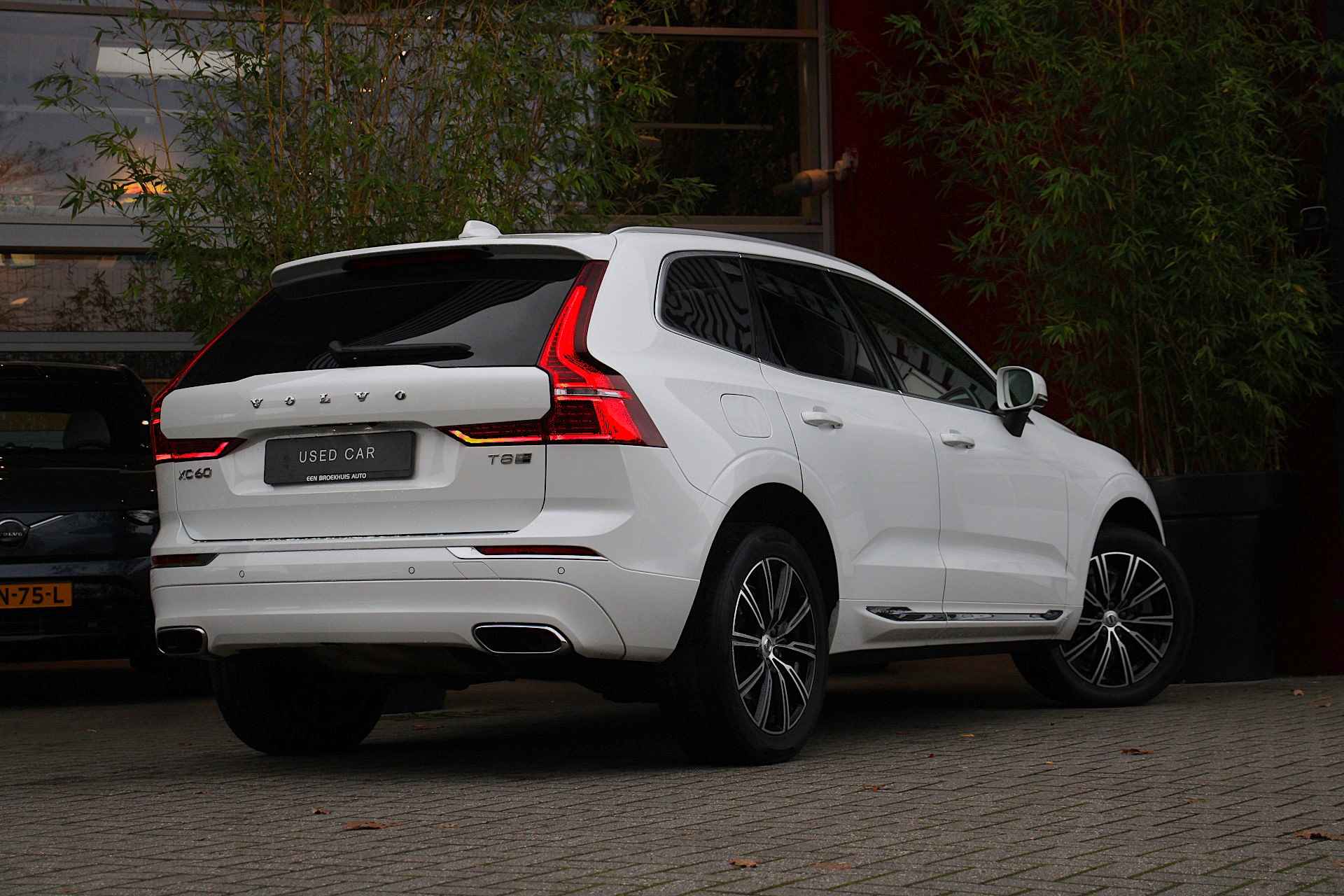 Volvo XC60 T8 Twin Engine AWD Inscription | Luchtvering | Trekhaak | Bowers&Wilkins | 360º Camera | Schuifdak | Stoelverwarming/verkoeling - 3/29