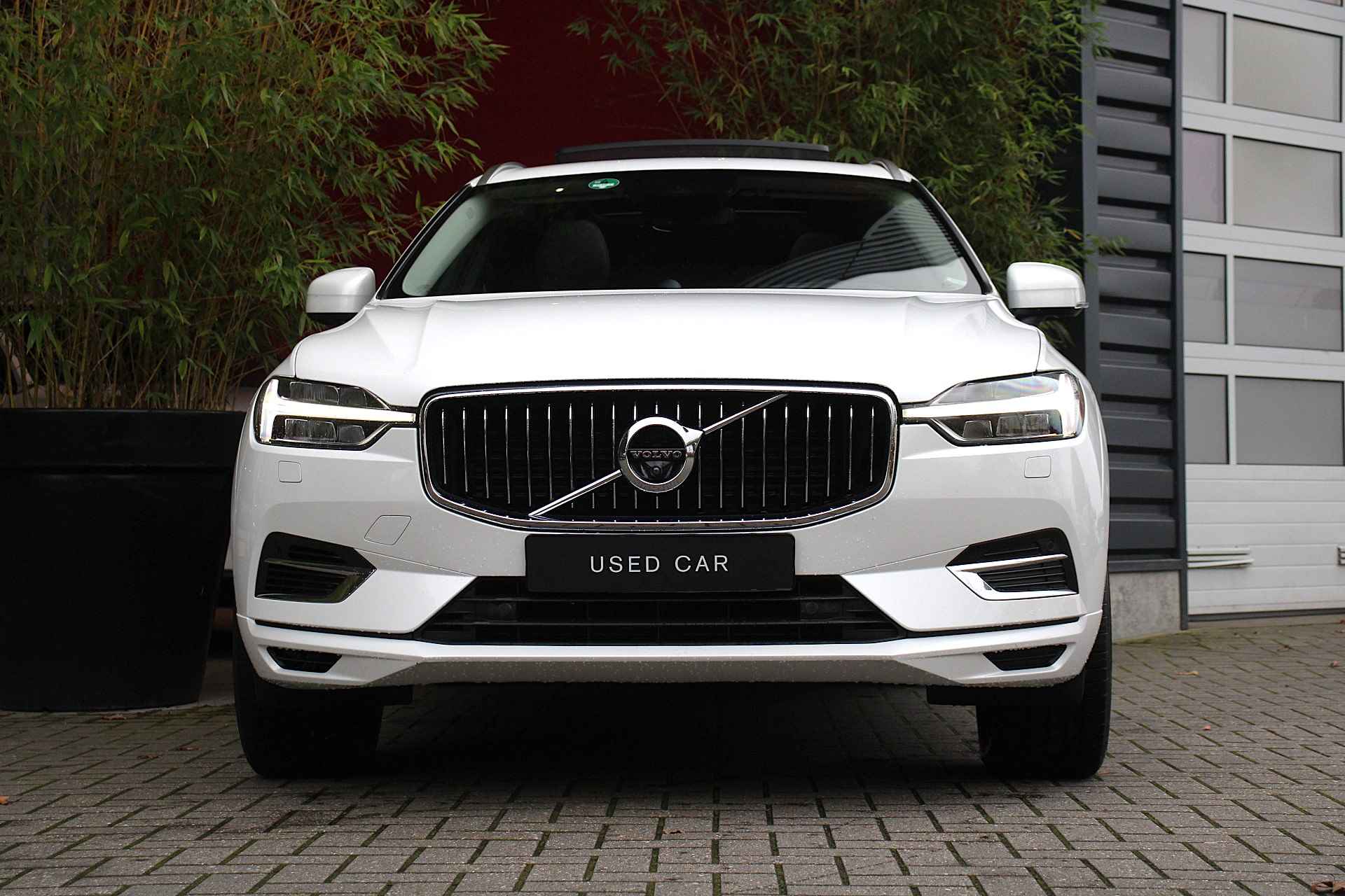 Volvo XC60 T8 Twin Engine AWD Inscription | Luchtvering | Trekhaak | Bowers&Wilkins | 360º Camera | Schuifdak | Stoelverwarming/verkoeling - 11/29