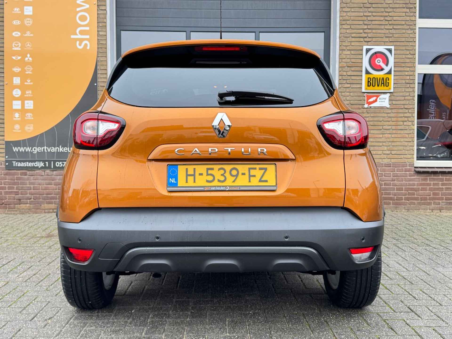 RENAULT Captur TCe 90 LIMITED NAVI/CRUISE/CARPLAY/PDC/LMV/NL-AUTO/1e EIG. - 10/45