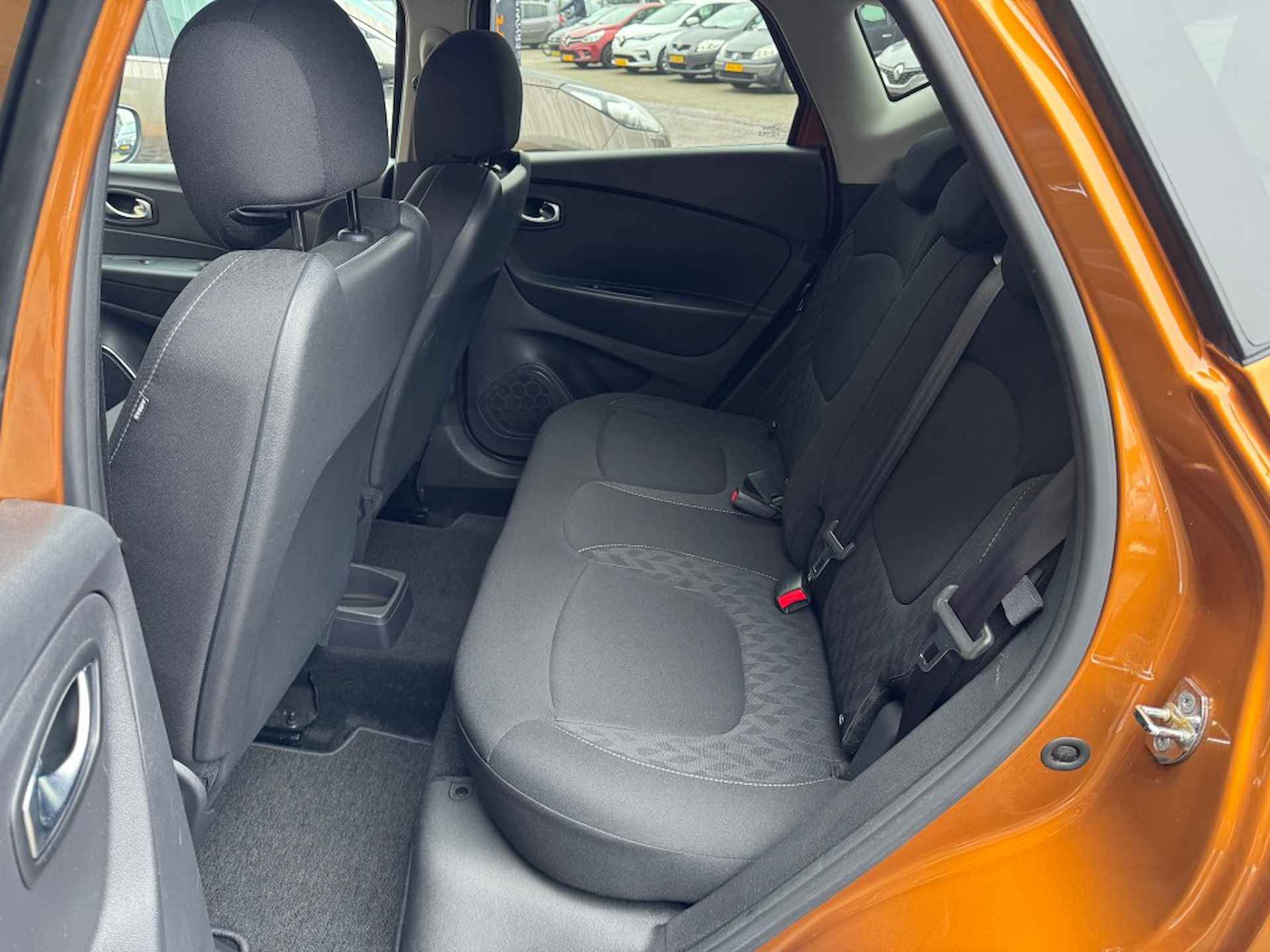 RENAULT Captur TCe 90 LIMITED NAVI/CRUISE/CARPLAY/PDC/LMV/NL-AUTO/1e EIG. - 23/45