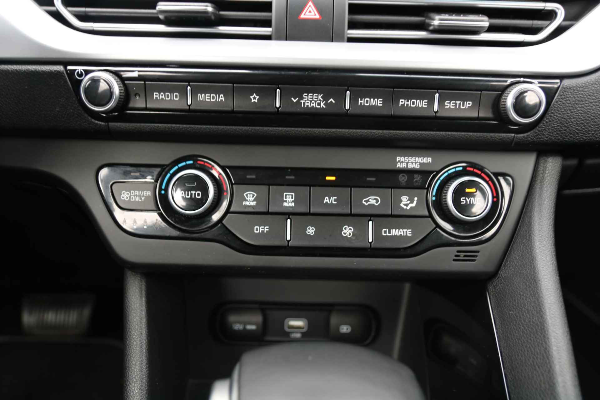Kia Niro 1.6 GDi Hybrid Edition | Airco | Android Auto/Apple Carplay | Camera | LM Velgen | Afneembare Trekhaak | All Season Banden | - 23/26