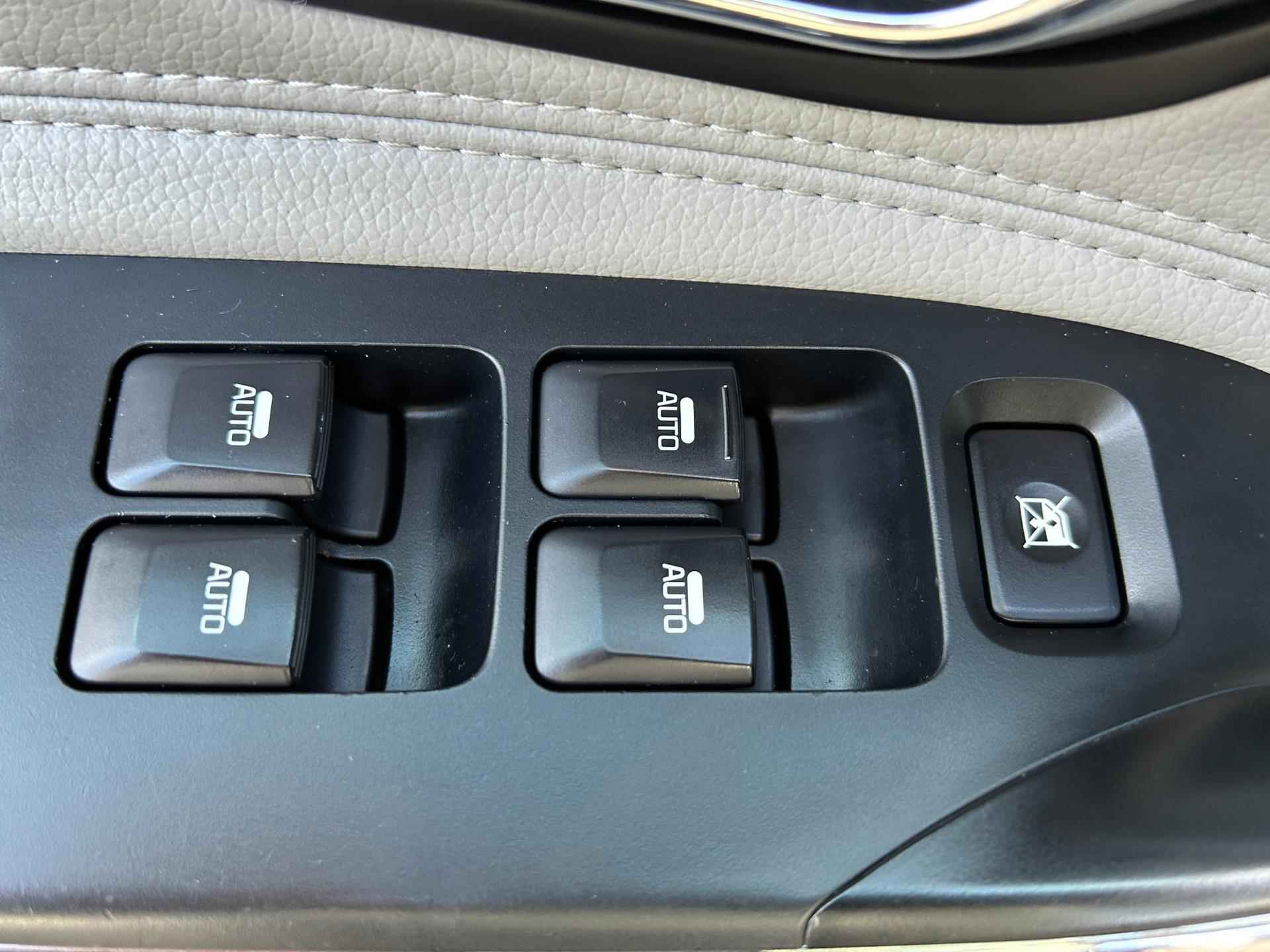 Kia Cee'd Sportswagon 1.6 GDI Business Navi Camera Clima Park.Sens Cruise 17" LM-Velgen Bluetooth NAP NL-Auto Dealeronderhouden! - 19/27